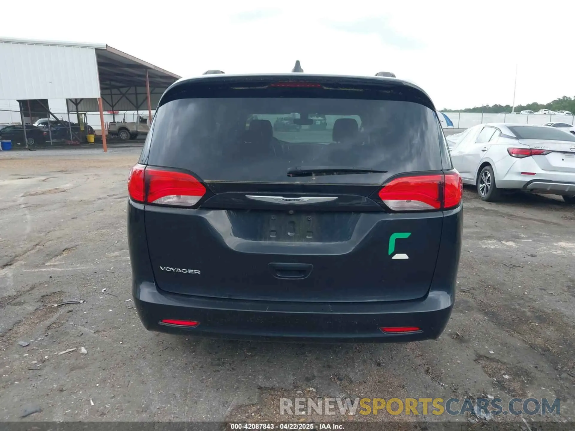 16 Photograph of a damaged car 2C4RC1DG3MR516831 CHRYSLER VOYAGER 2021