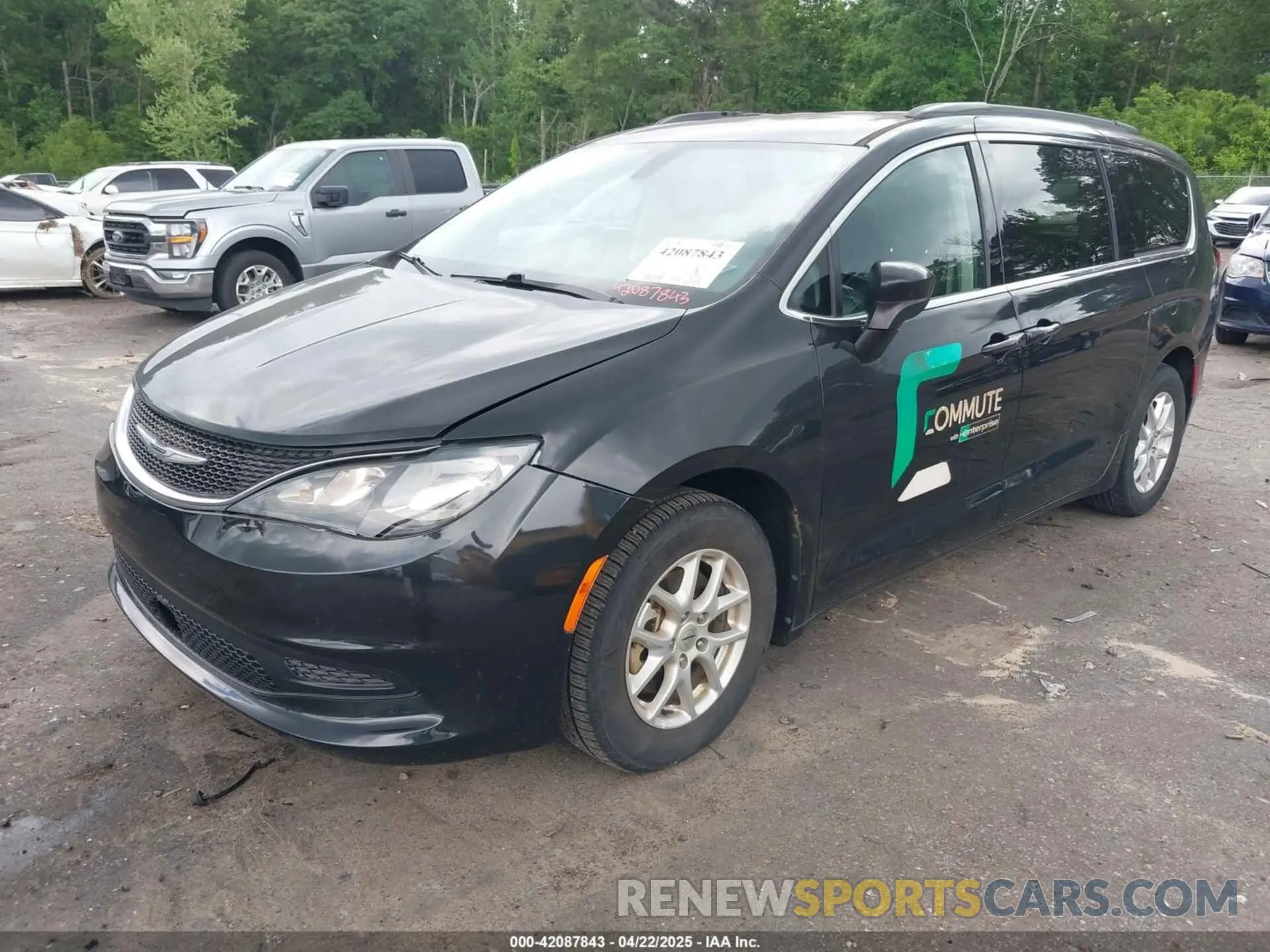 2 Photograph of a damaged car 2C4RC1DG3MR516831 CHRYSLER VOYAGER 2021