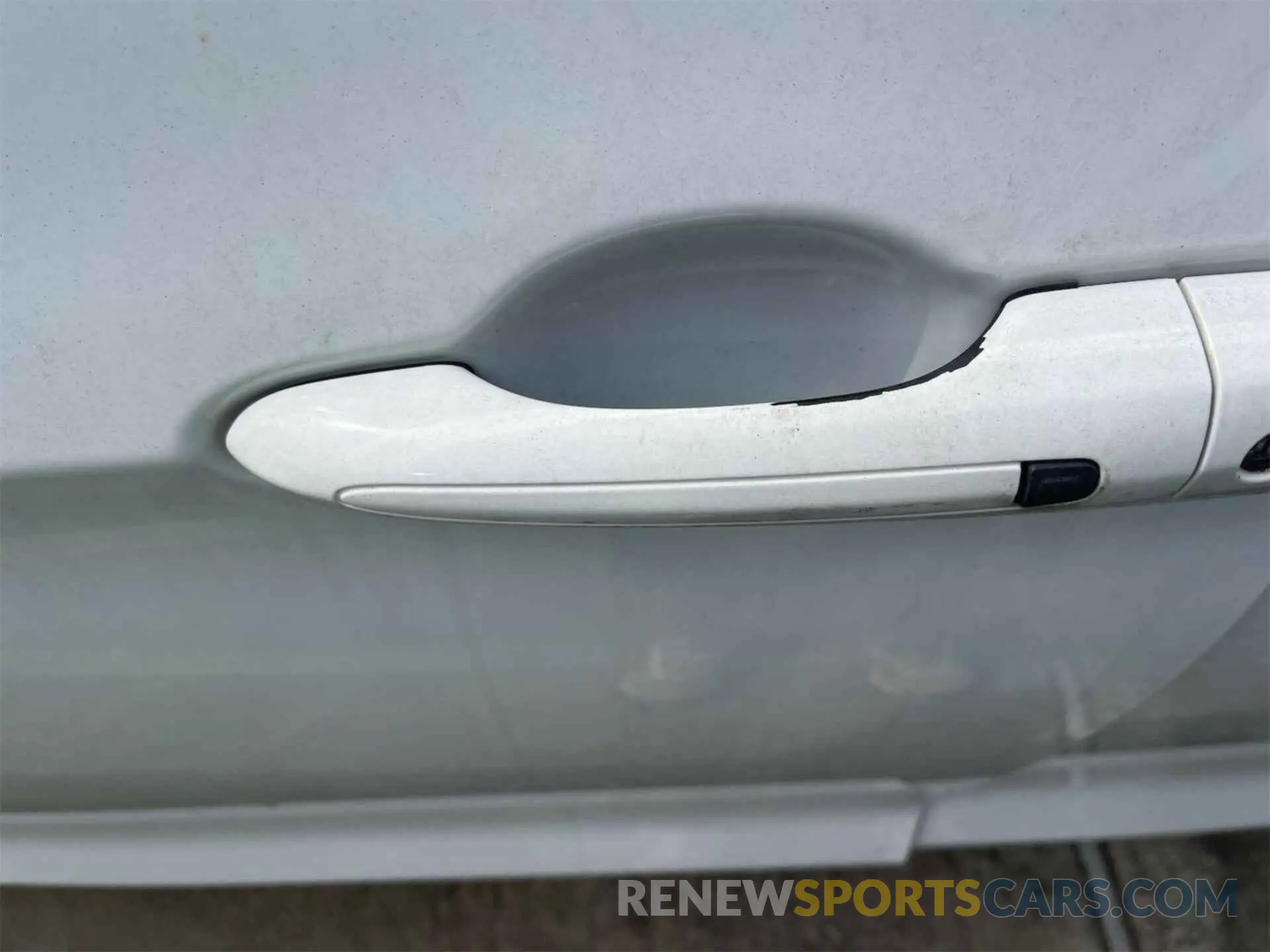 21 Photograph of a damaged car 2C4RC1DG3MR555063 CHRYSLER VOYAGER 2021