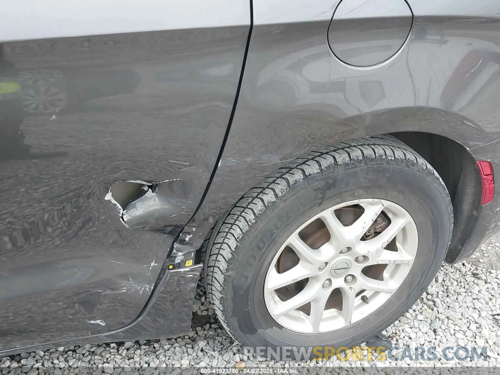 6 Photograph of a damaged car 2C4RC1DG5MR511890 CHRYSLER VOYAGER 2021