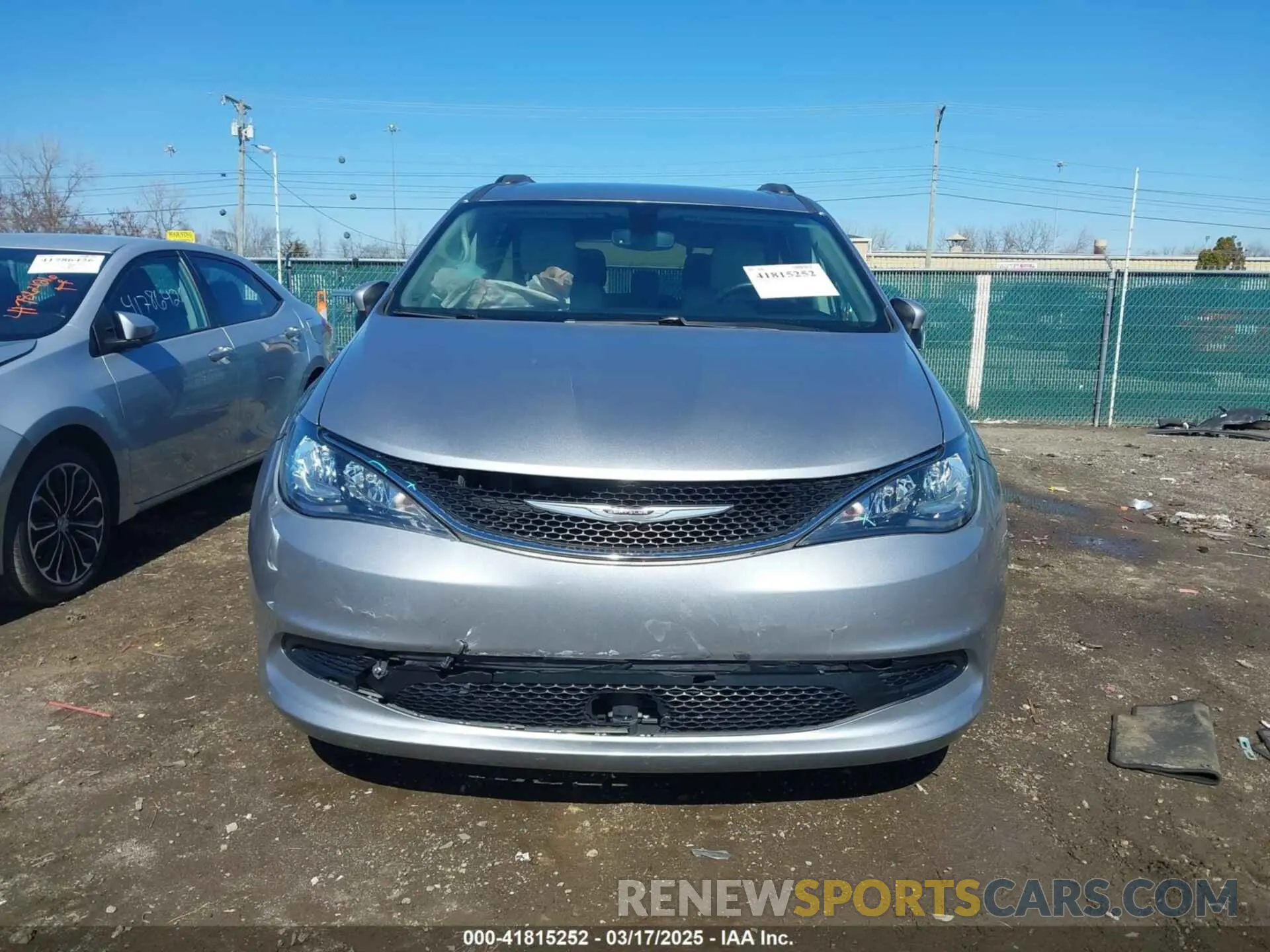 6 Photograph of a damaged car 2C4RC1DG5MR538328 CHRYSLER VOYAGER 2021