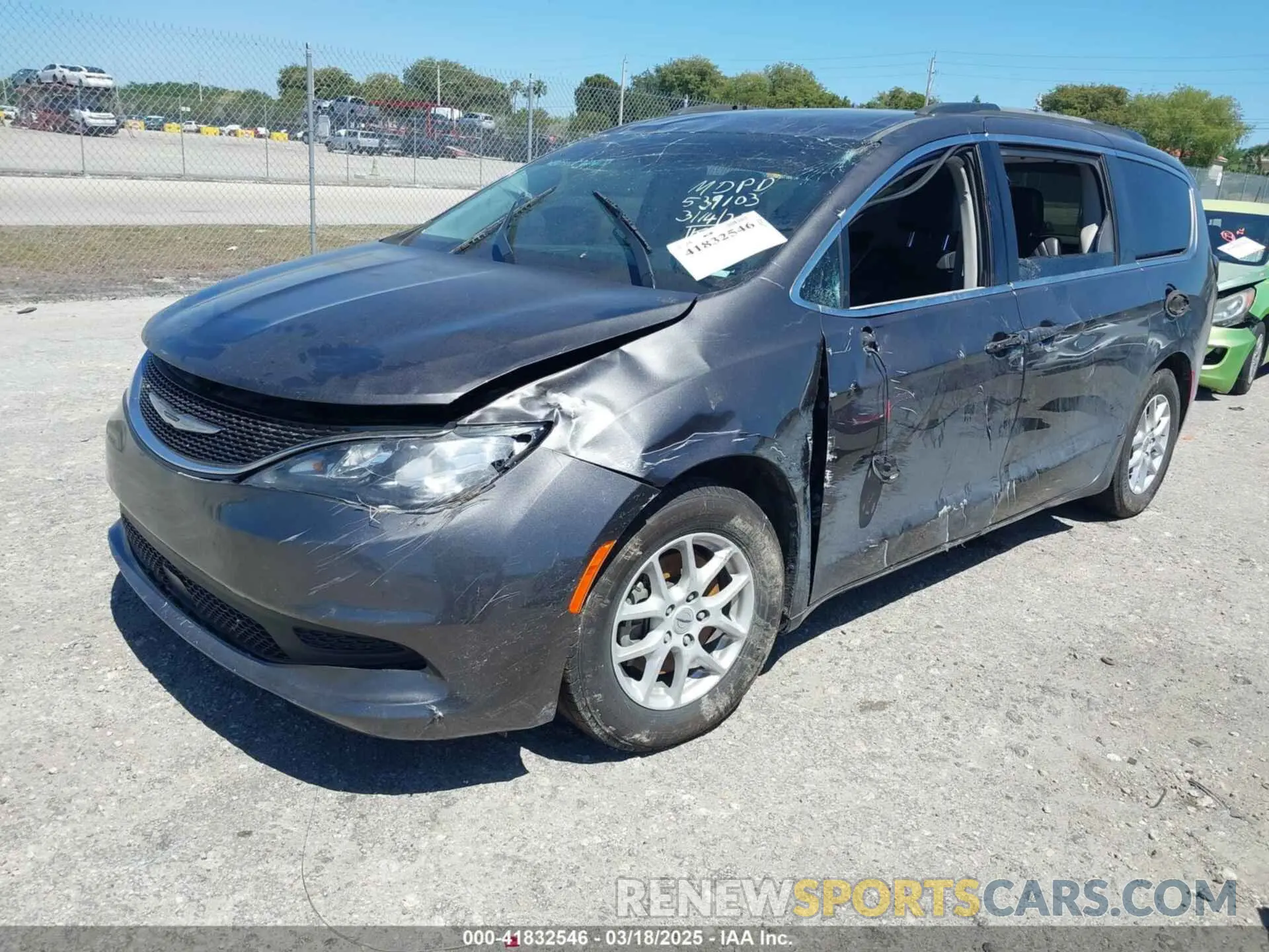 2 Photograph of a damaged car 2C4RC1DG8MR539103 CHRYSLER VOYAGER 2021