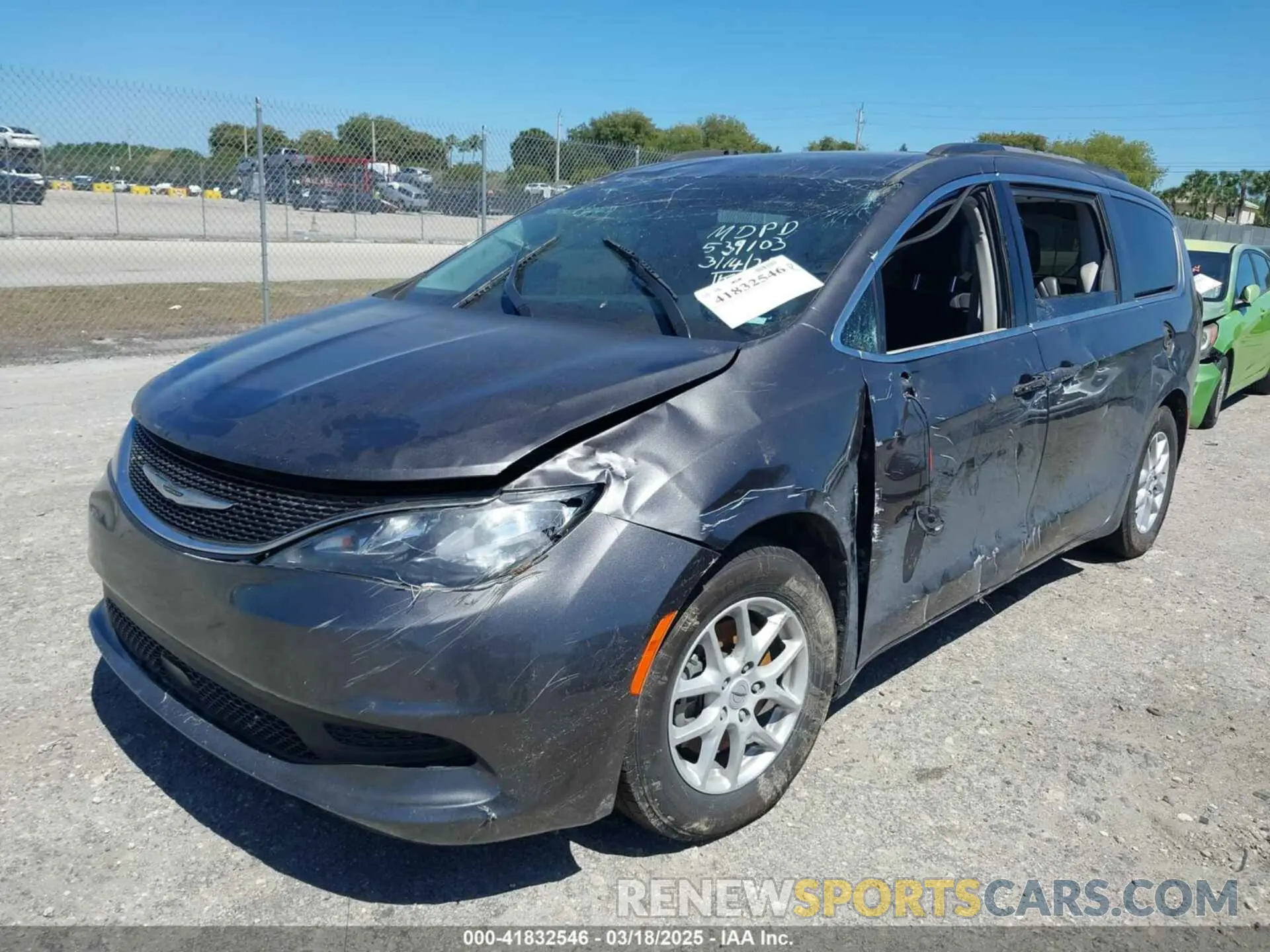 6 Photograph of a damaged car 2C4RC1DG8MR539103 CHRYSLER VOYAGER 2021