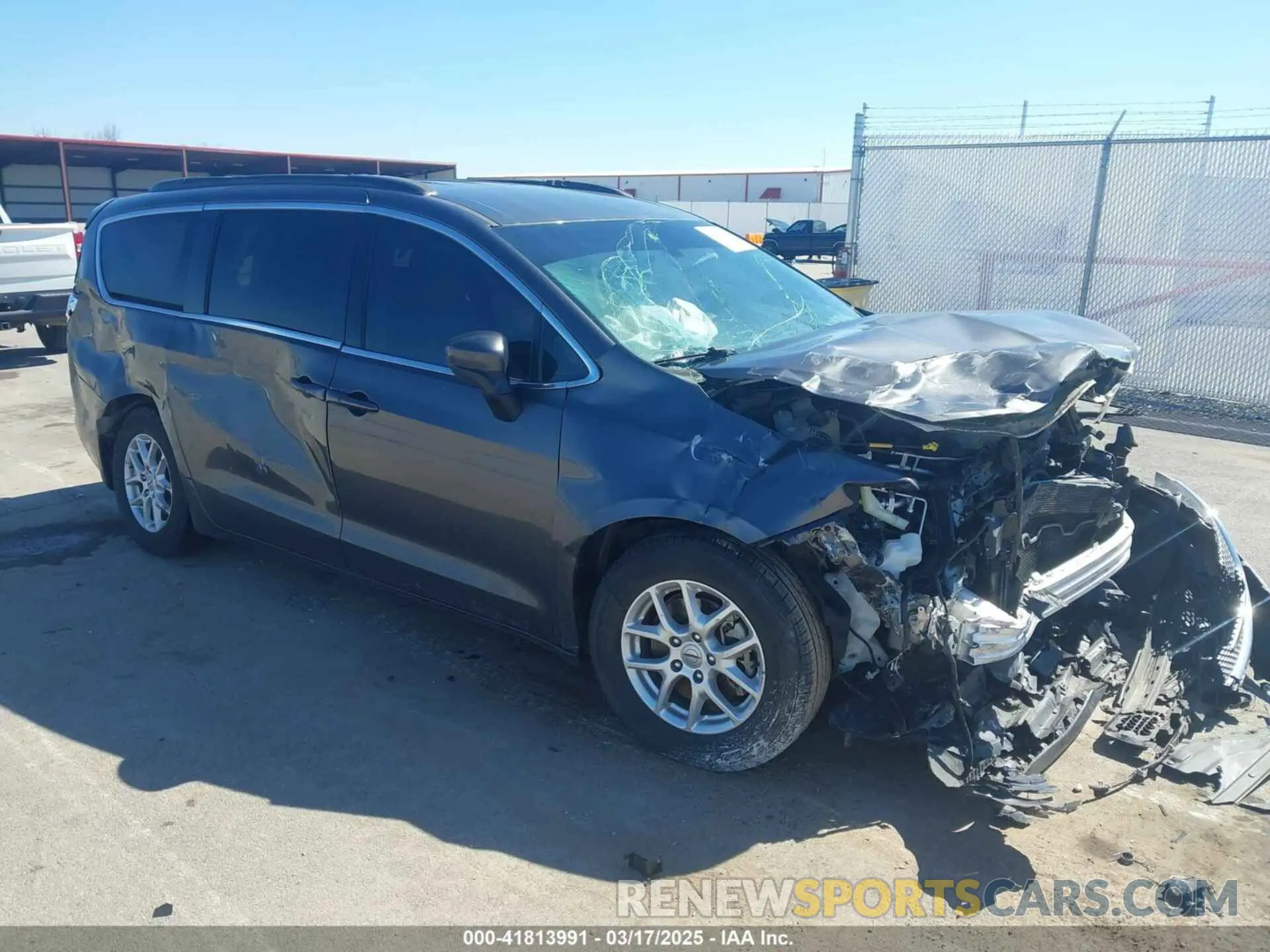 1 Photograph of a damaged car 2C4RC1DGXMR519600 CHRYSLER VOYAGER 2021