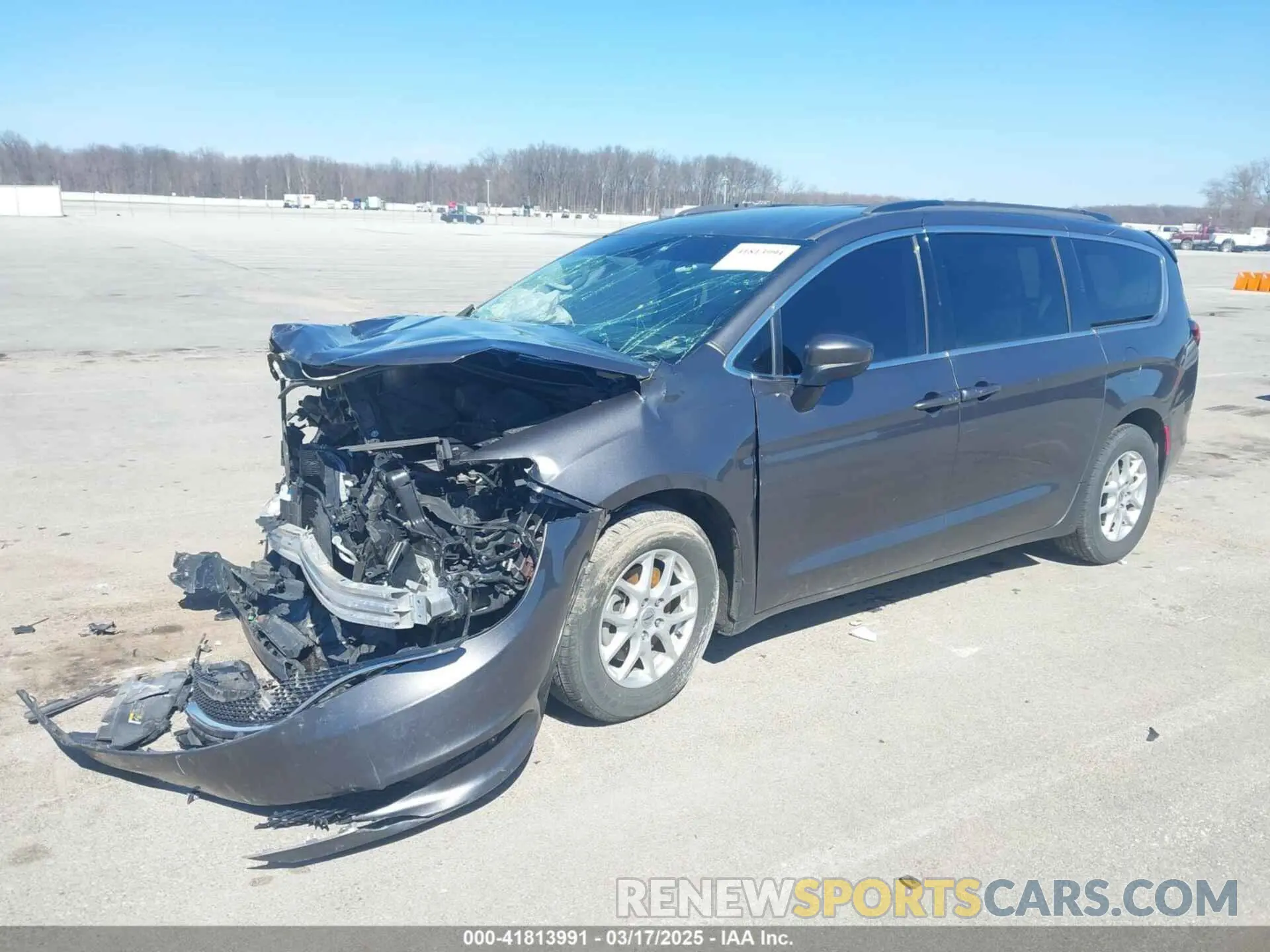 2 Photograph of a damaged car 2C4RC1DGXMR519600 CHRYSLER VOYAGER 2021
