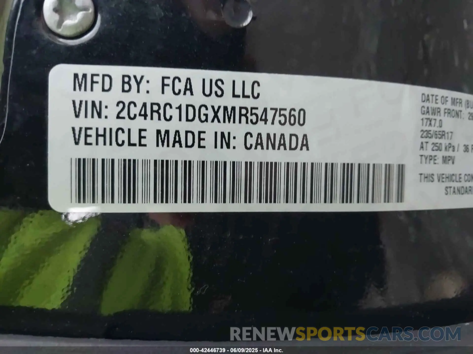 9 Photograph of a damaged car 2C4RC1DGXMR547560 CHRYSLER VOYAGER 2021