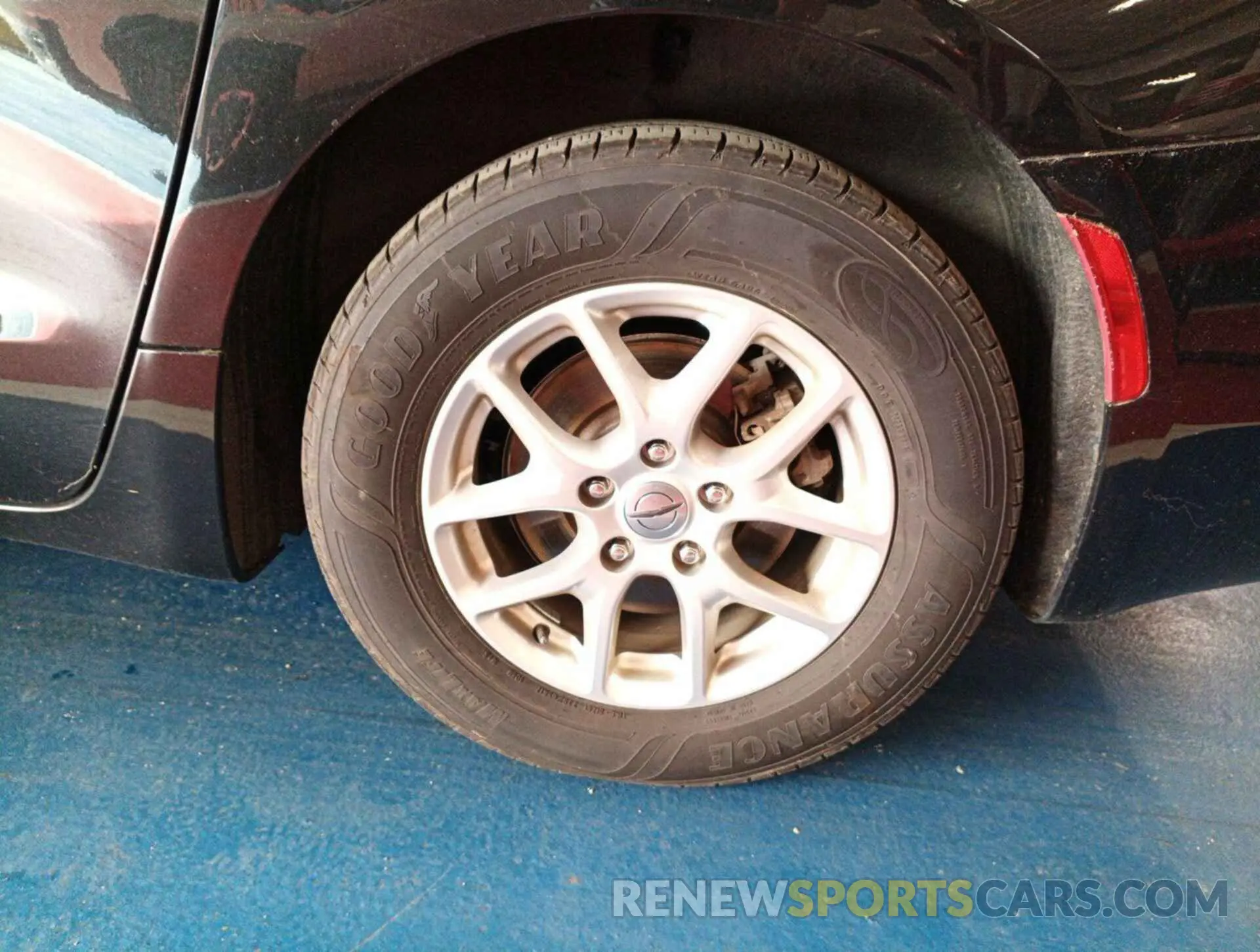 9 Photograph of a damaged car 2C4RC1DGXMR555075 CHRYSLER VOYAGER 2021