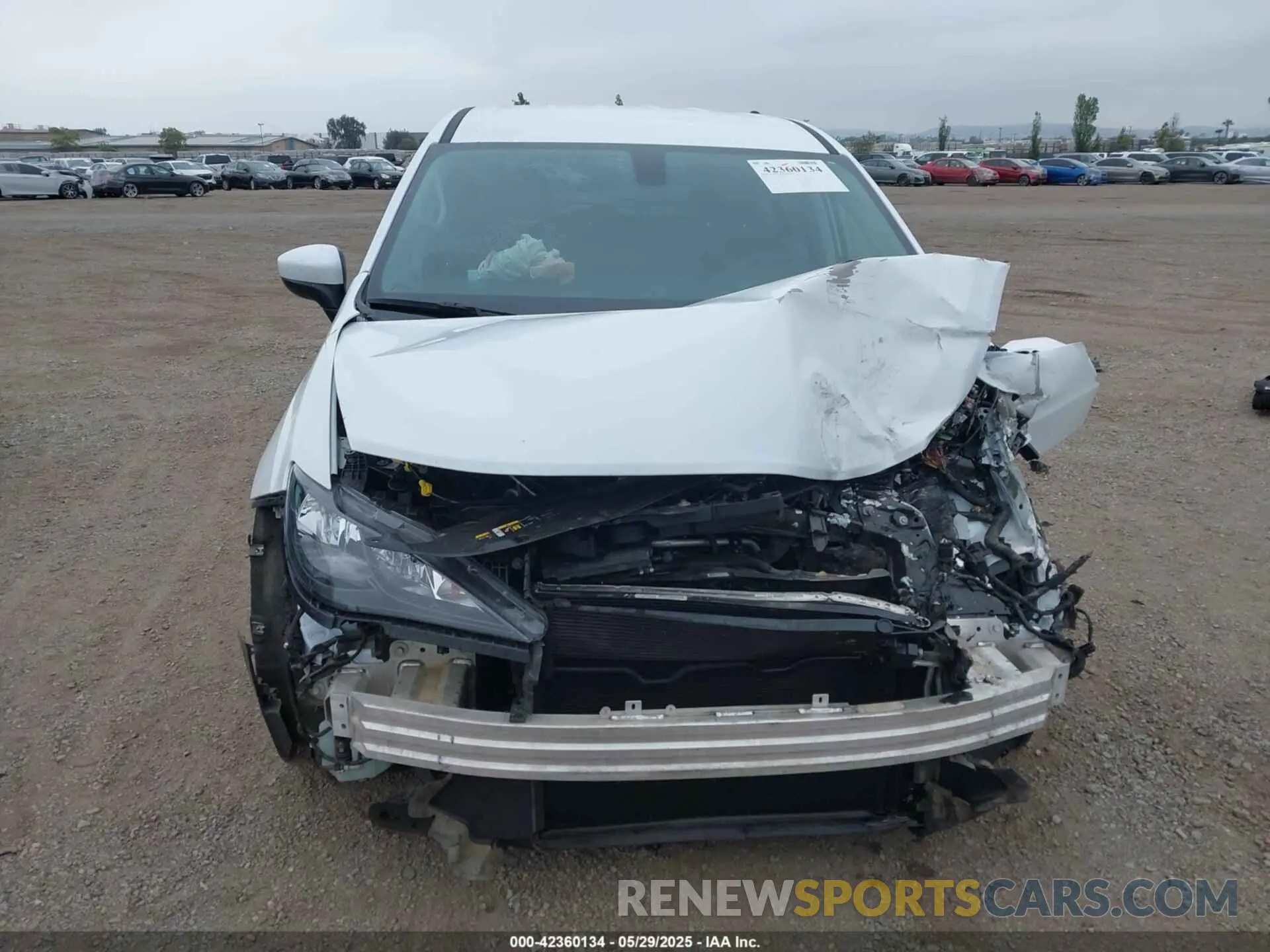 13 Photograph of a damaged car 2C4RC1CG5NR160126 CHRYSLER VOYAGER 2022