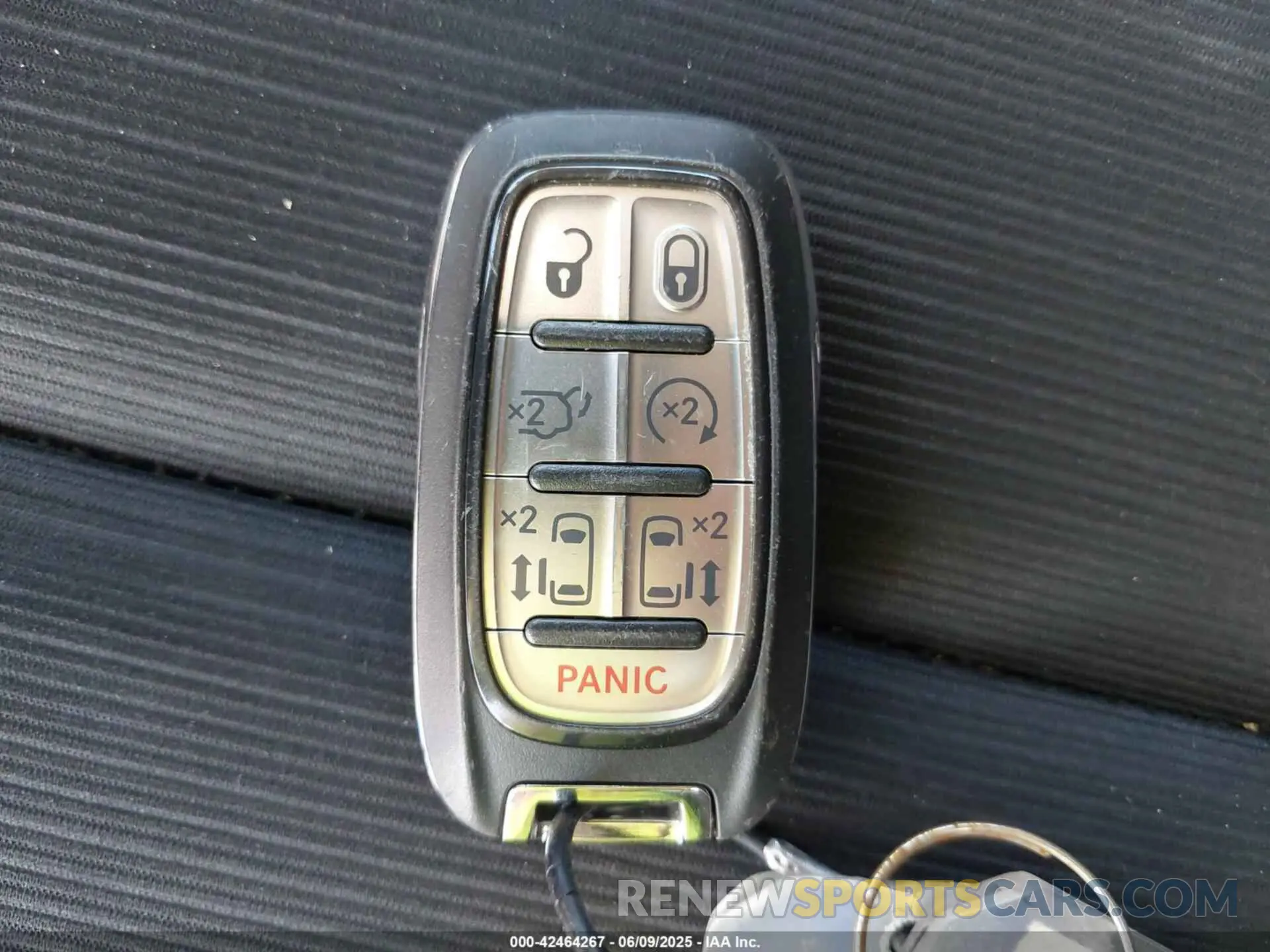 11 Photograph of a damaged car 2C4RC1CG0PR549209 CHRYSLER VOYAGER 2023