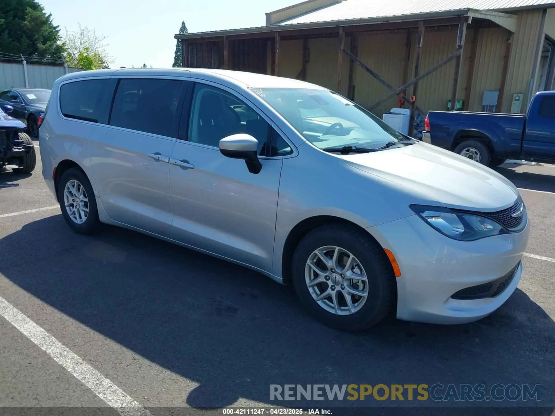 1 Photograph of a damaged car 2C4RC1CG0PR597647 CHRYSLER VOYAGER 2023