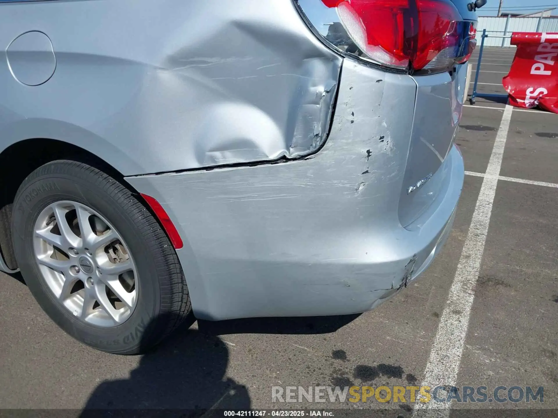 17 Photograph of a damaged car 2C4RC1CG0PR597647 CHRYSLER VOYAGER 2023
