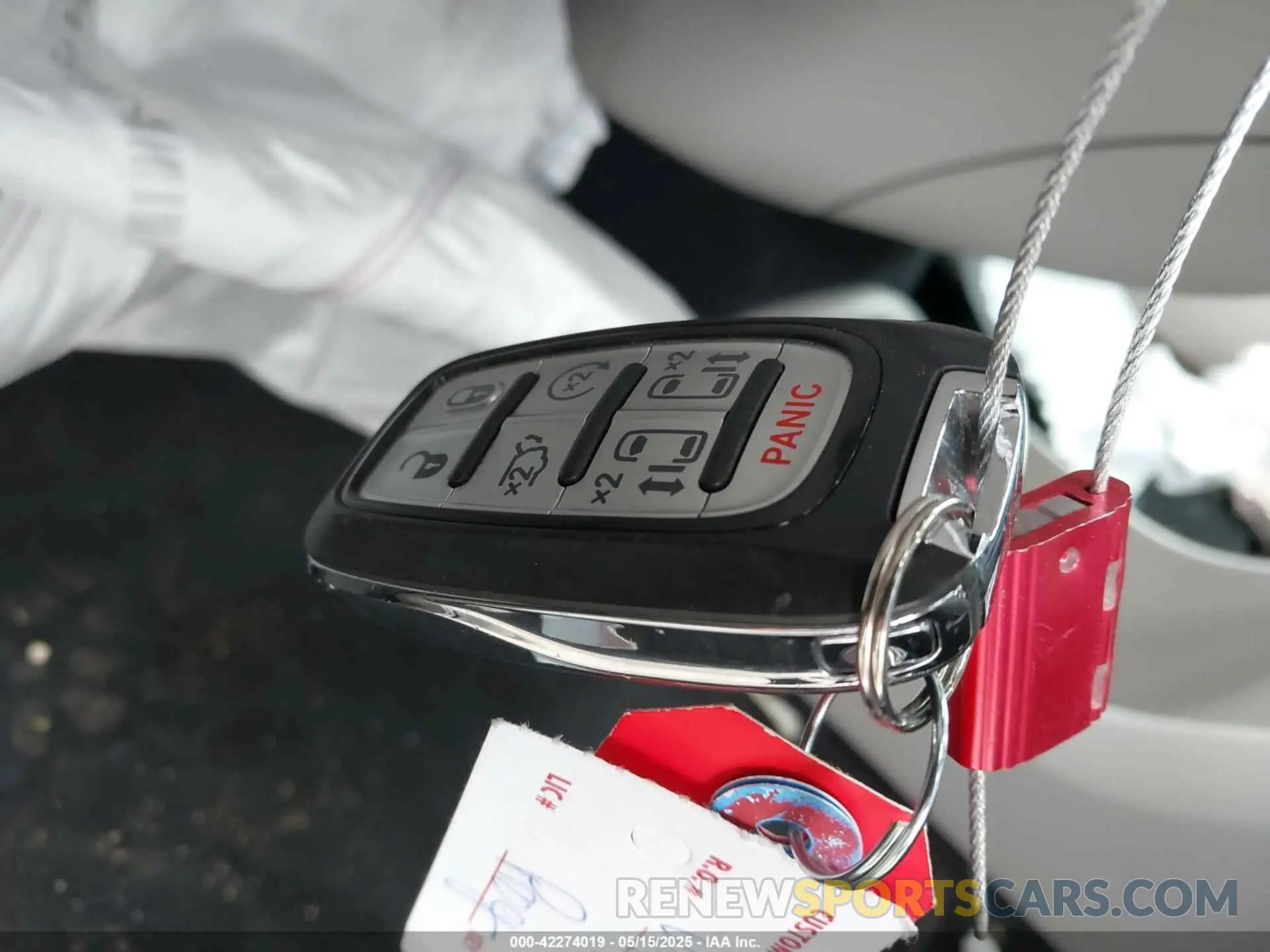 11 Photograph of a damaged car 2C4RC1CG0PR617041 CHRYSLER VOYAGER 2023