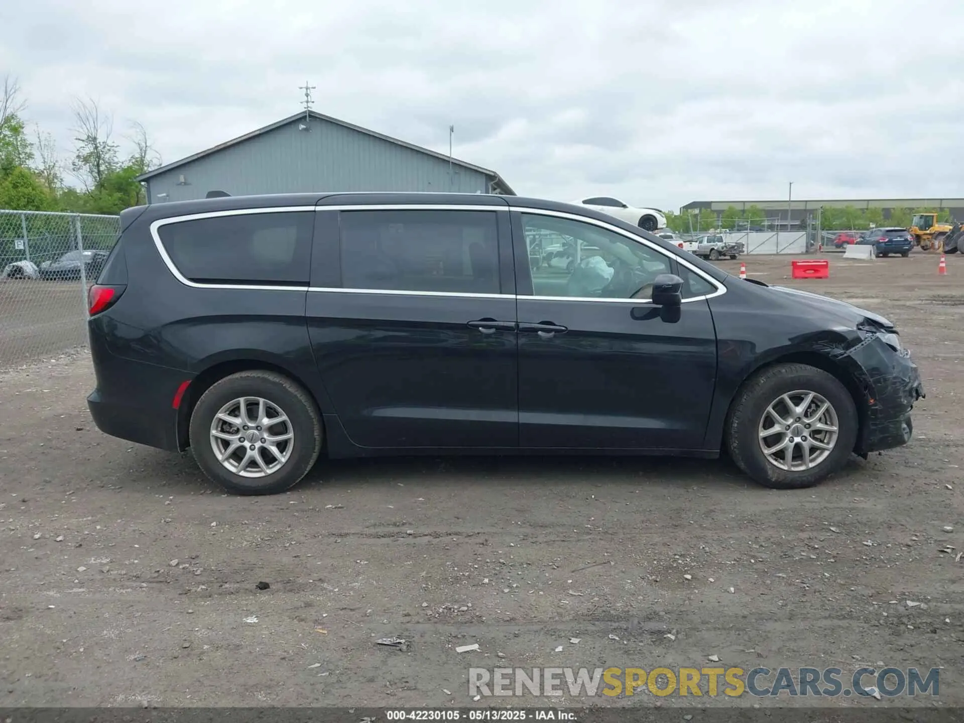 13 Photograph of a damaged car 2C4RC1CG1PR525291 CHRYSLER VOYAGER 2023