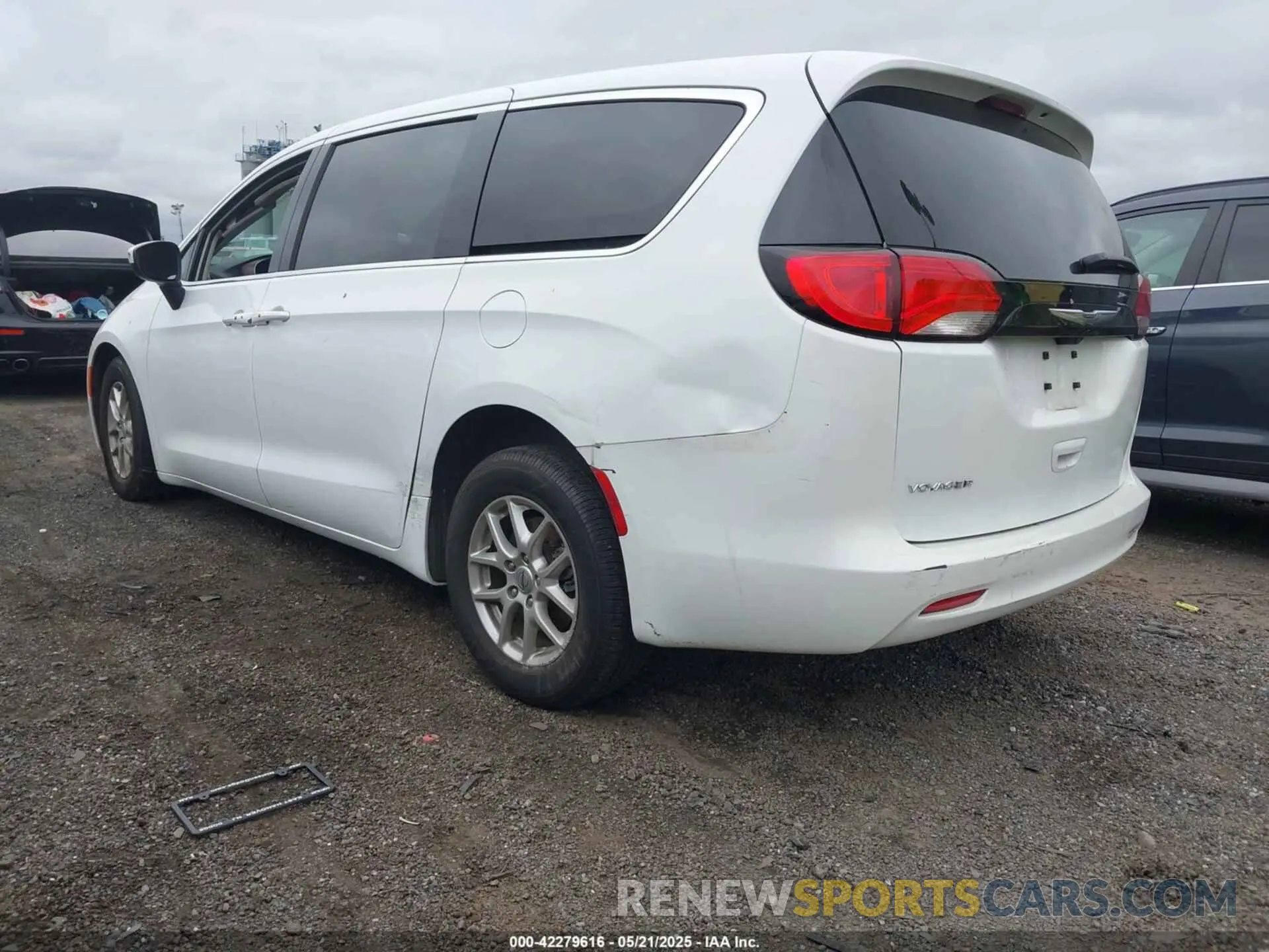 3 Photograph of a damaged car 2C4RC1CG1PR568285 CHRYSLER VOYAGER 2023