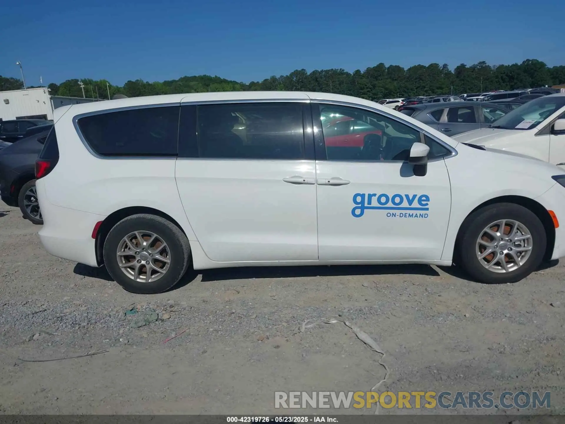 13 Photograph of a damaged car 2C4RC1CG2PR547672 CHRYSLER VOYAGER 2023