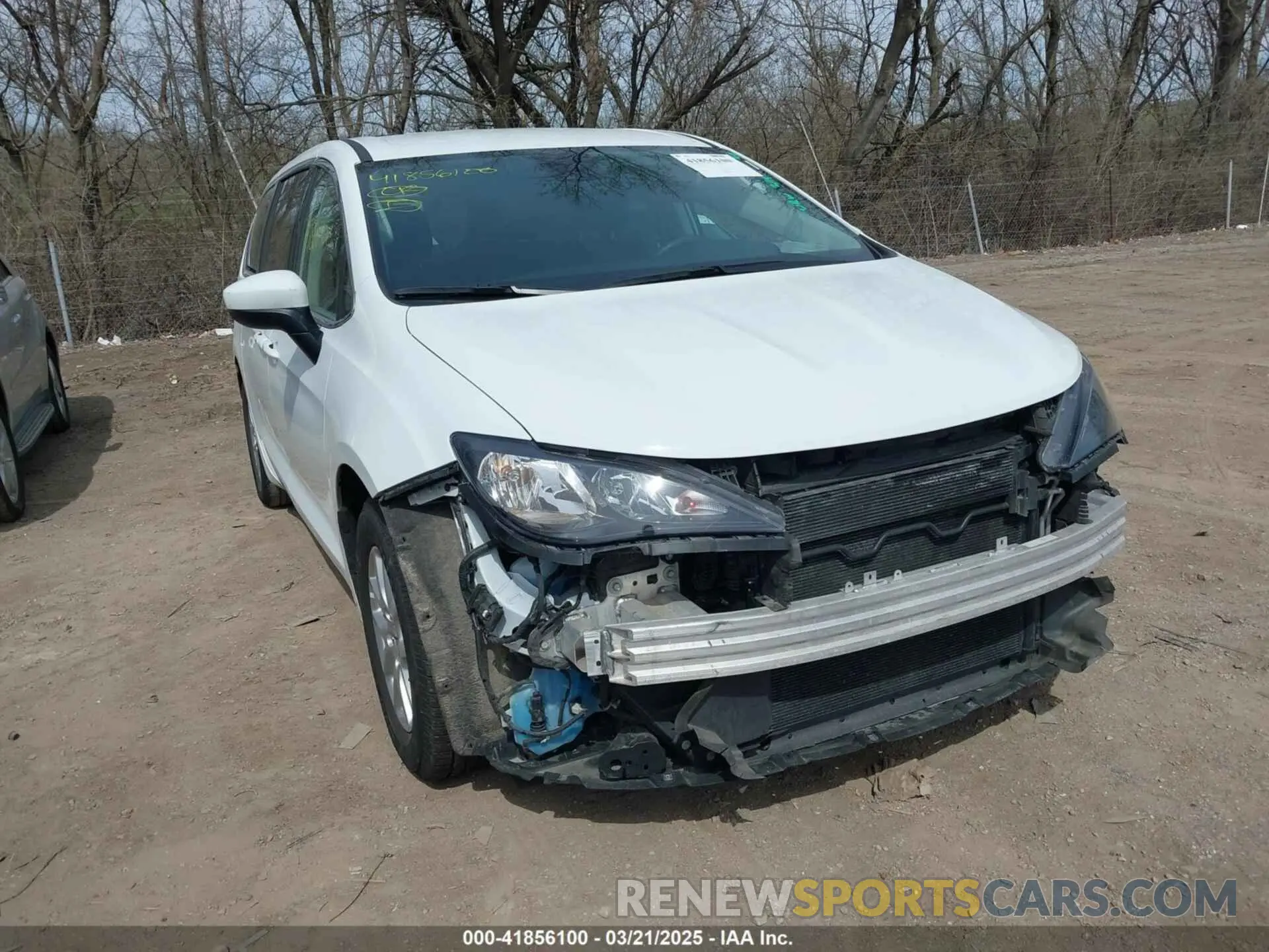 1 Photograph of a damaged car 2C4RC1CG2PR564391 CHRYSLER VOYAGER 2023