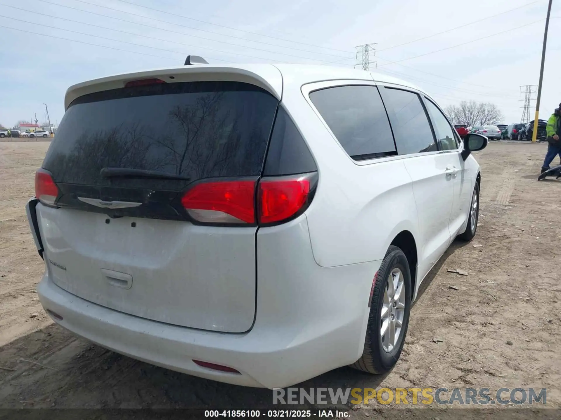 4 Photograph of a damaged car 2C4RC1CG2PR564391 CHRYSLER VOYAGER 2023