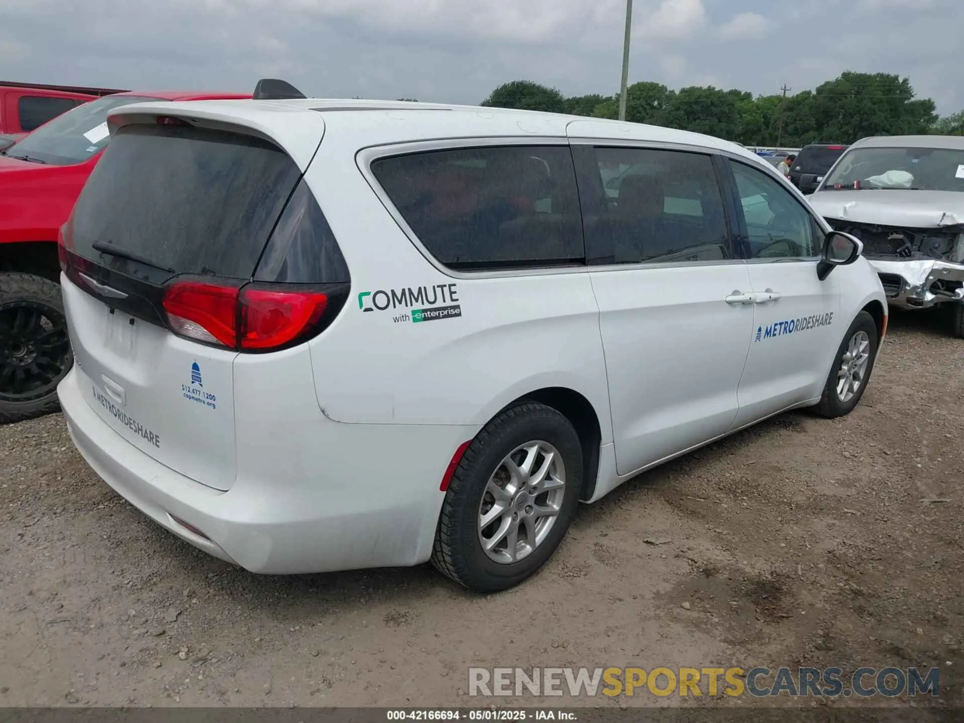 4 Photograph of a damaged car 2C4RC1CG3PR525793 CHRYSLER VOYAGER 2023