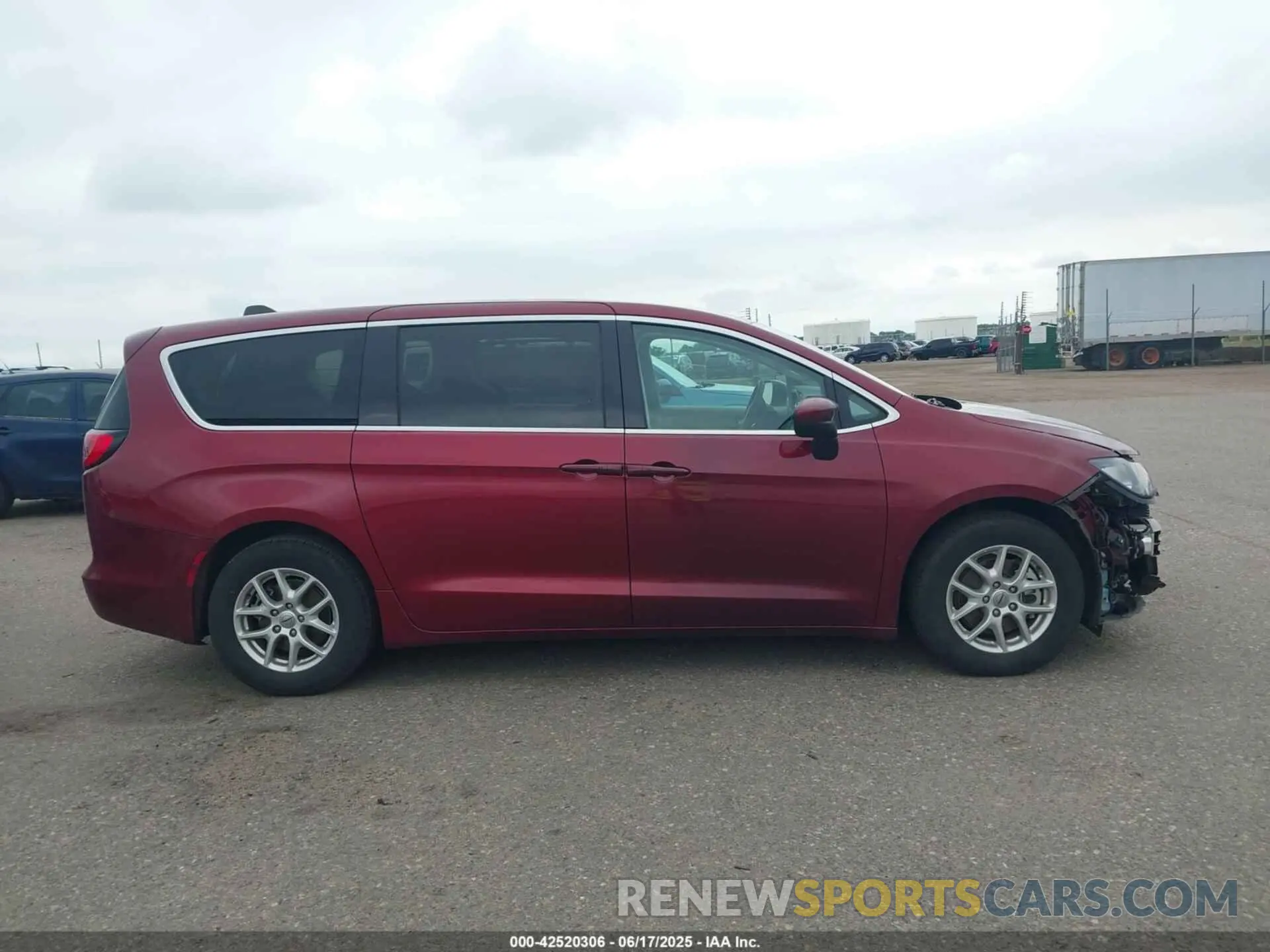 14 Photograph of a damaged car 2C4RC1CG3PR535076 CHRYSLER VOYAGER 2023
