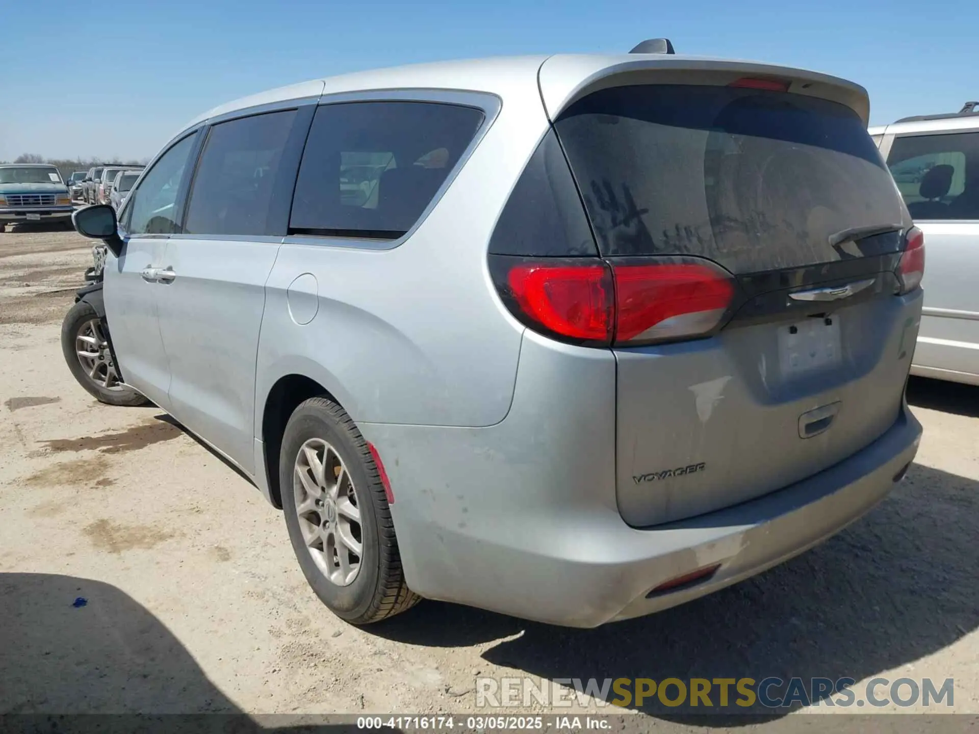 3 Photograph of a damaged car 2C4RC1CG3PR608012 CHRYSLER VOYAGER 2023