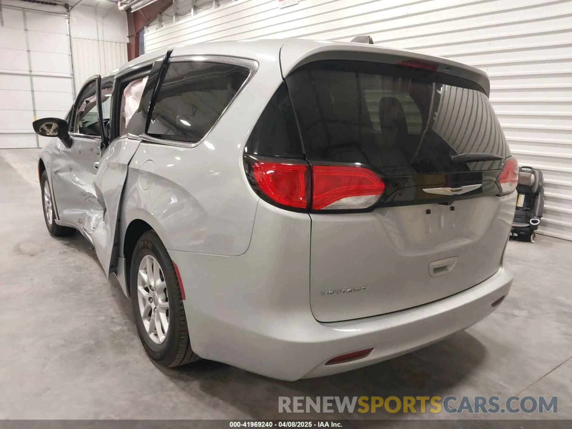 3 Photograph of a damaged car 2C4RC1CG4PR535720 CHRYSLER VOYAGER 2023