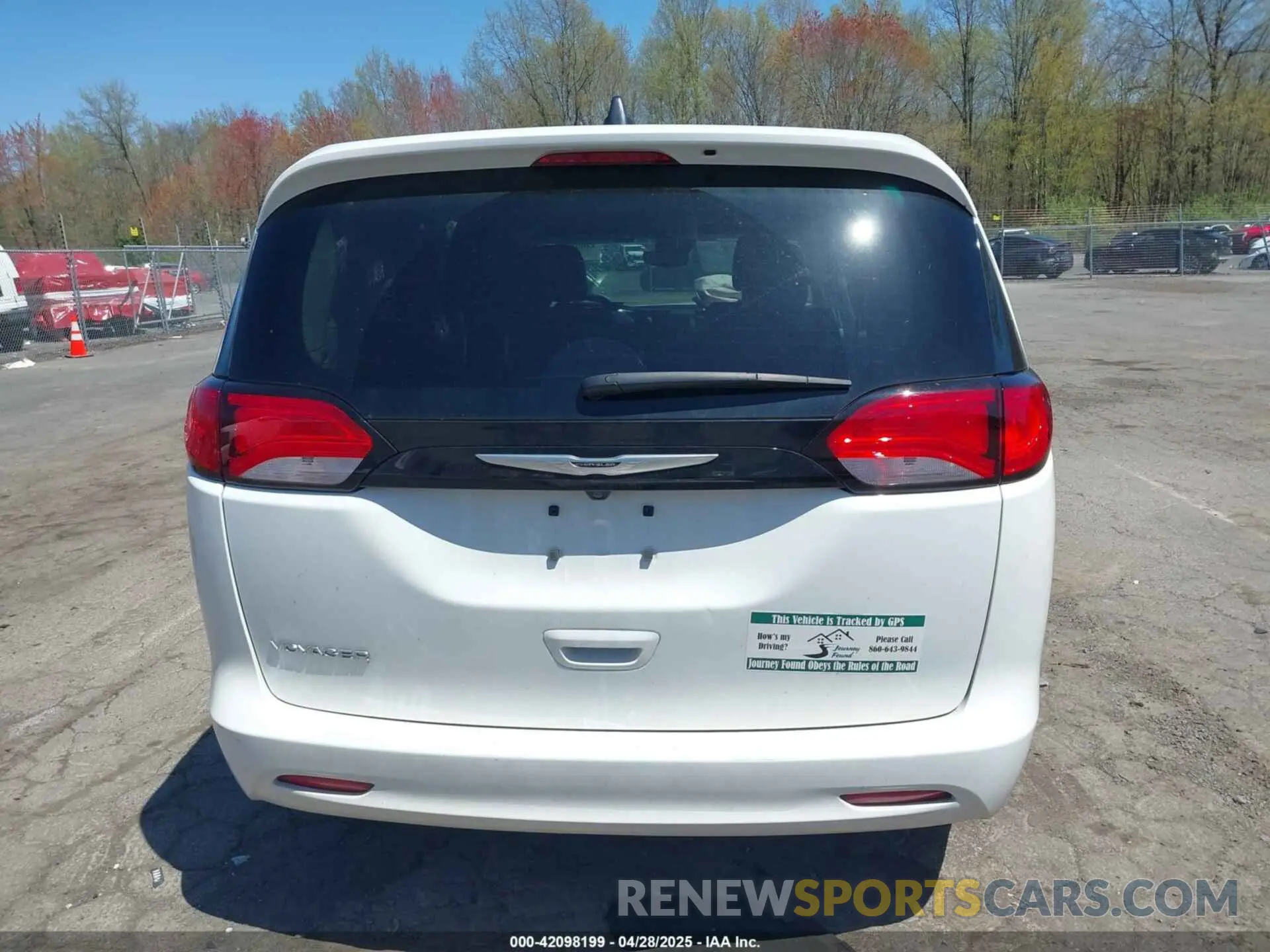 17 Photograph of a damaged car 2C4RC1CG4PR568135 CHRYSLER VOYAGER 2023