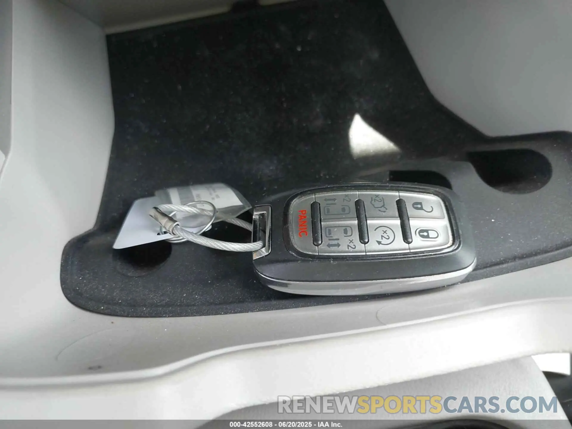 11 Photograph of a damaged car 2C4RC1CG5PR534477 CHRYSLER VOYAGER 2023