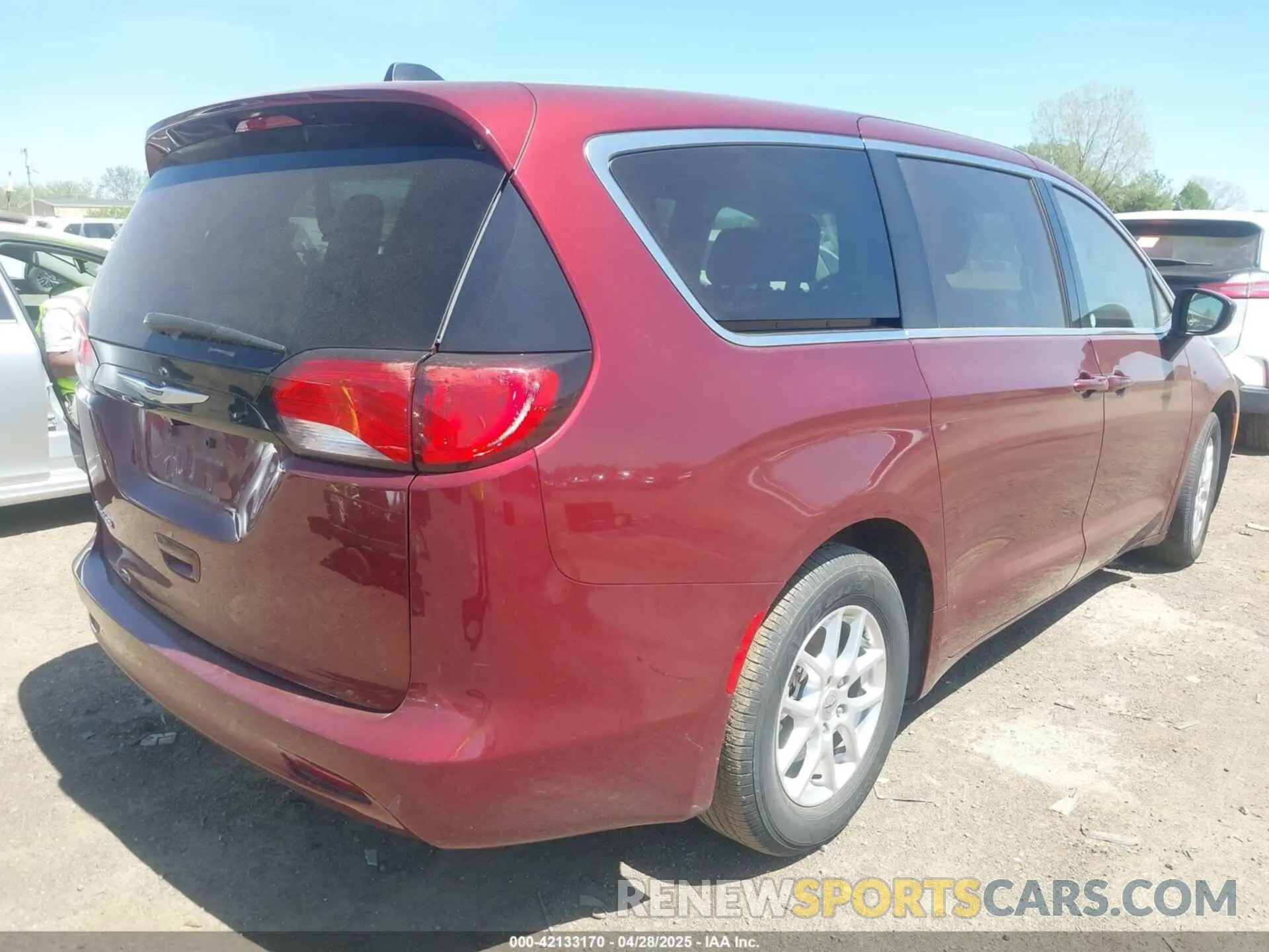 4 Photograph of a damaged car 2C4RC1CG5PR551876 CHRYSLER VOYAGER 2023
