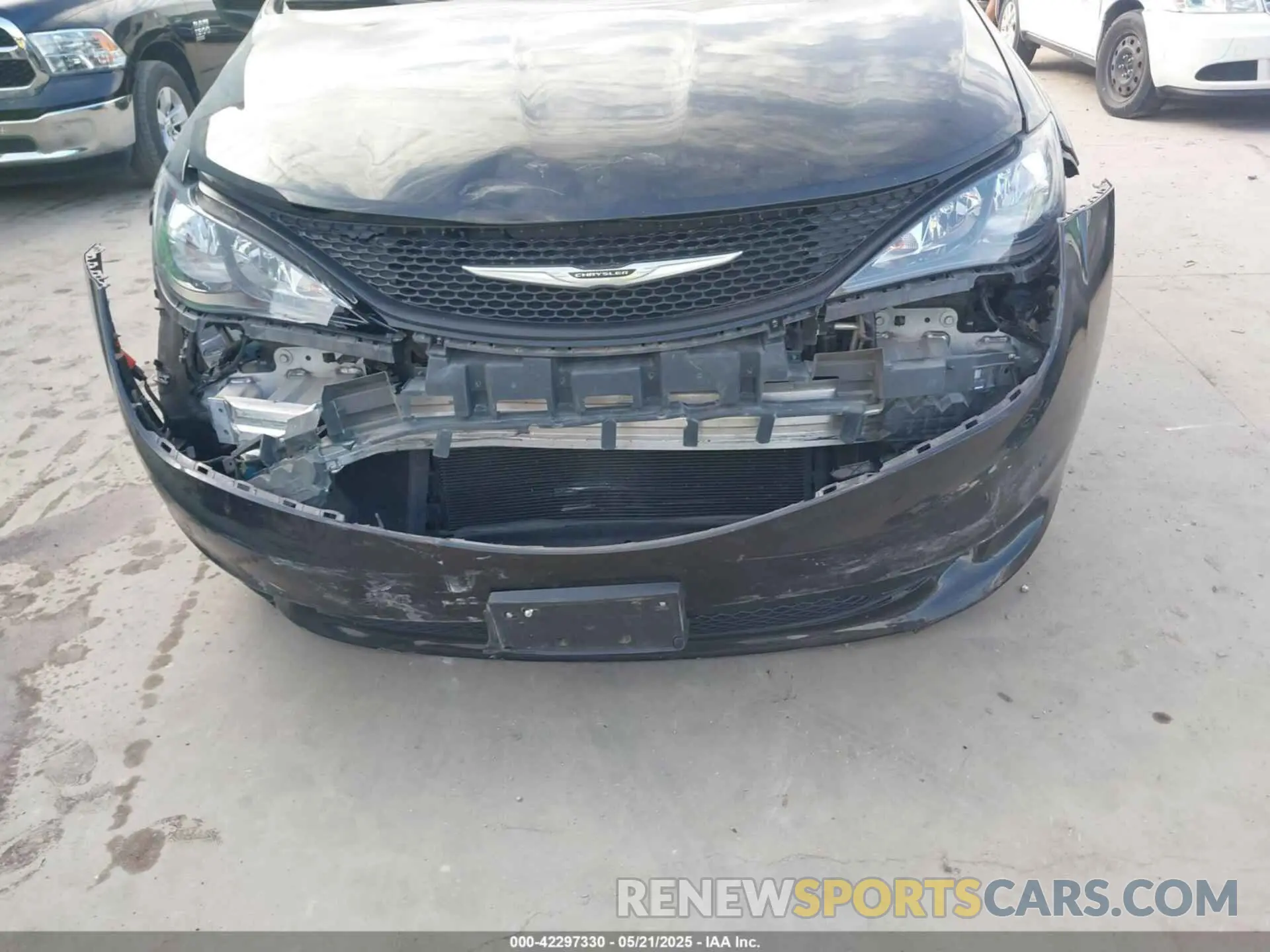 17 Photograph of a damaged car 2C4RC1CG5PR602566 CHRYSLER VOYAGER 2023
