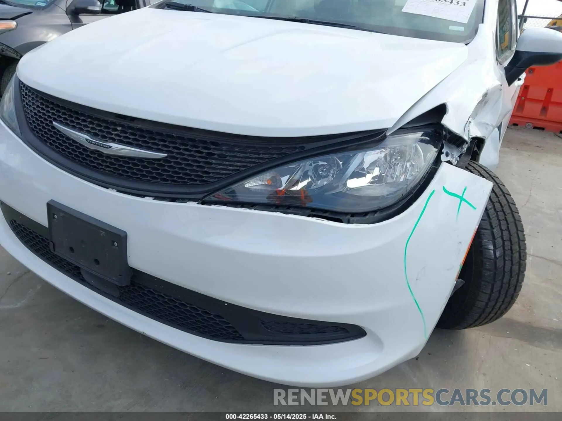 17 Photograph of a damaged car 2C4RC1CG5PR613387 CHRYSLER VOYAGER 2023