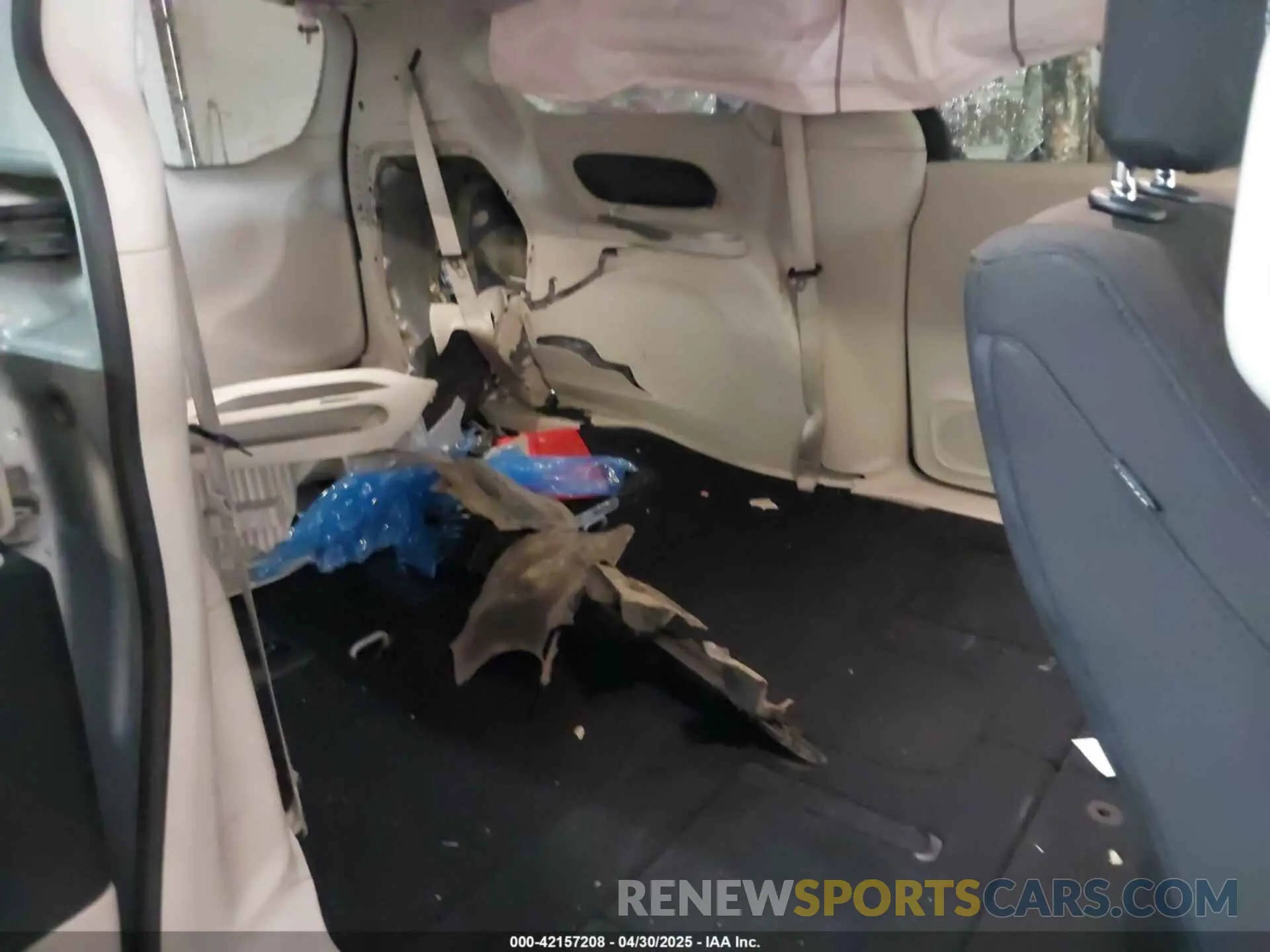 8 Photograph of a damaged car 2C4RC1CG6PR549246 CHRYSLER VOYAGER 2023