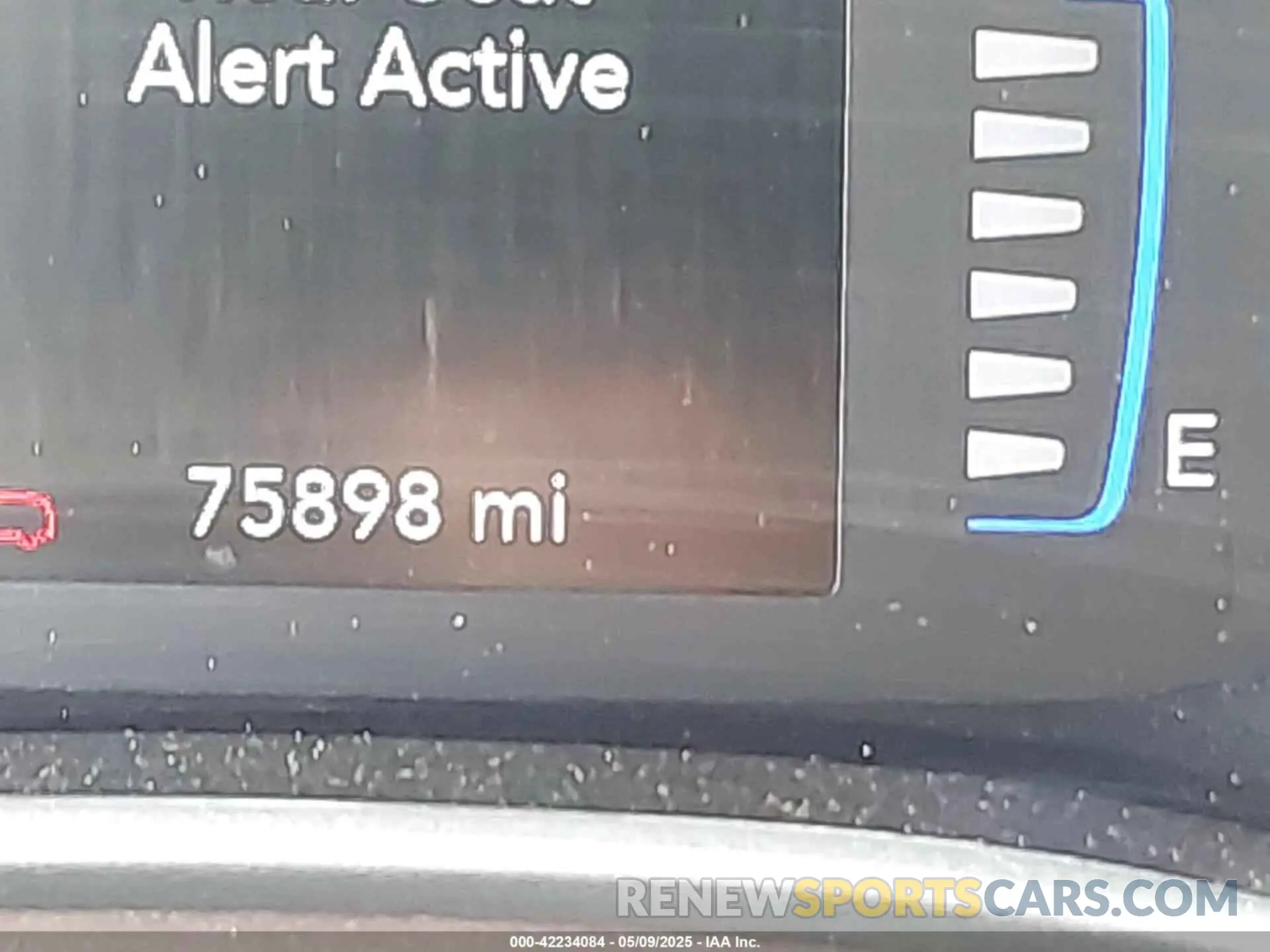 15 Photograph of a damaged car 2C4RC1CG6PR602754 CHRYSLER VOYAGER 2023