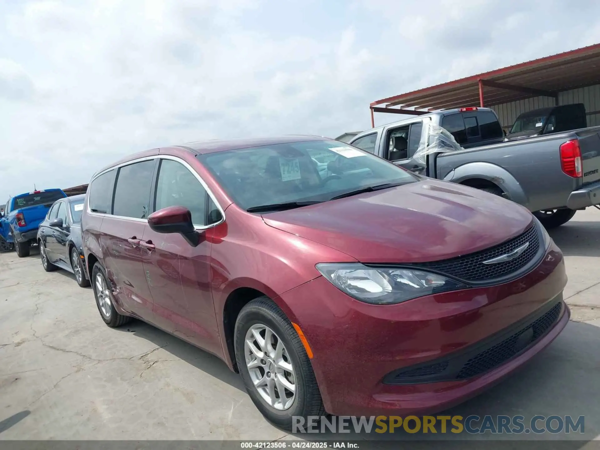13 Photograph of a damaged car 2C4RC1CG7PR534450 CHRYSLER VOYAGER 2023