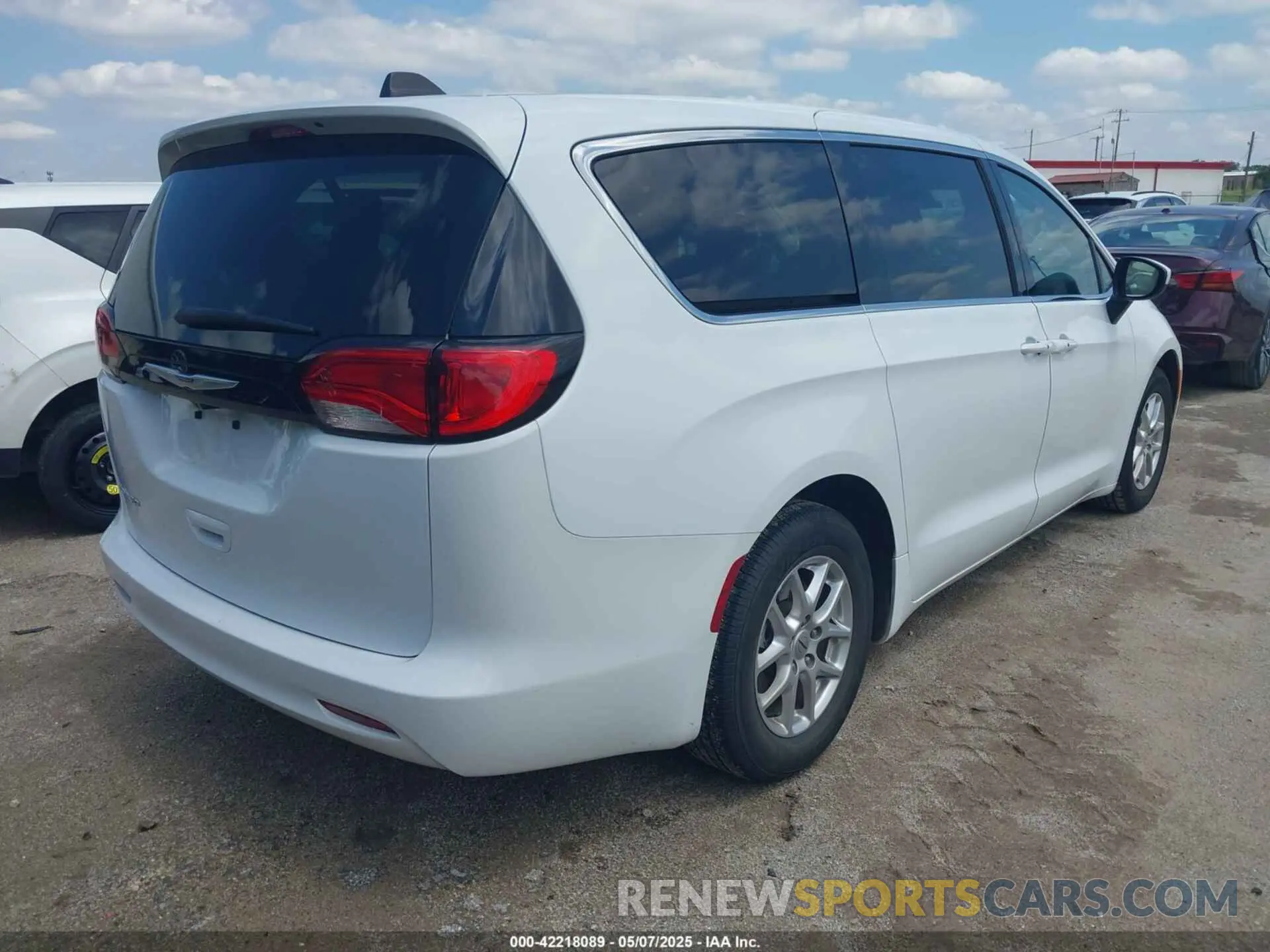 4 Photograph of a damaged car 2C4RC1CGXPR535706 CHRYSLER VOYAGER 2023