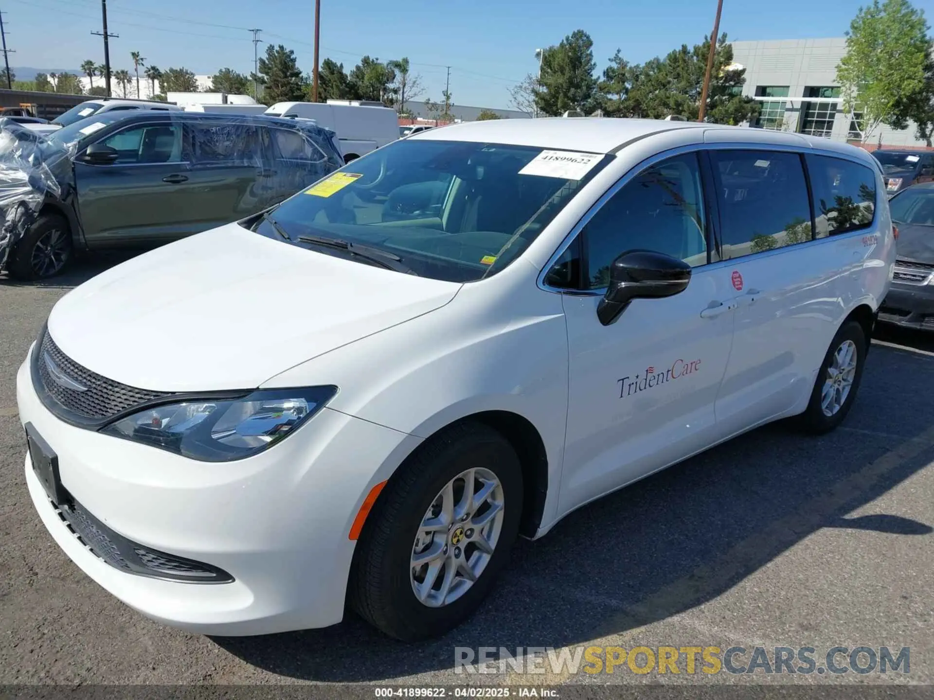 2 Photograph of a damaged car 2C4RC1CG1RR108448 CHRYSLER VOYAGER 2024