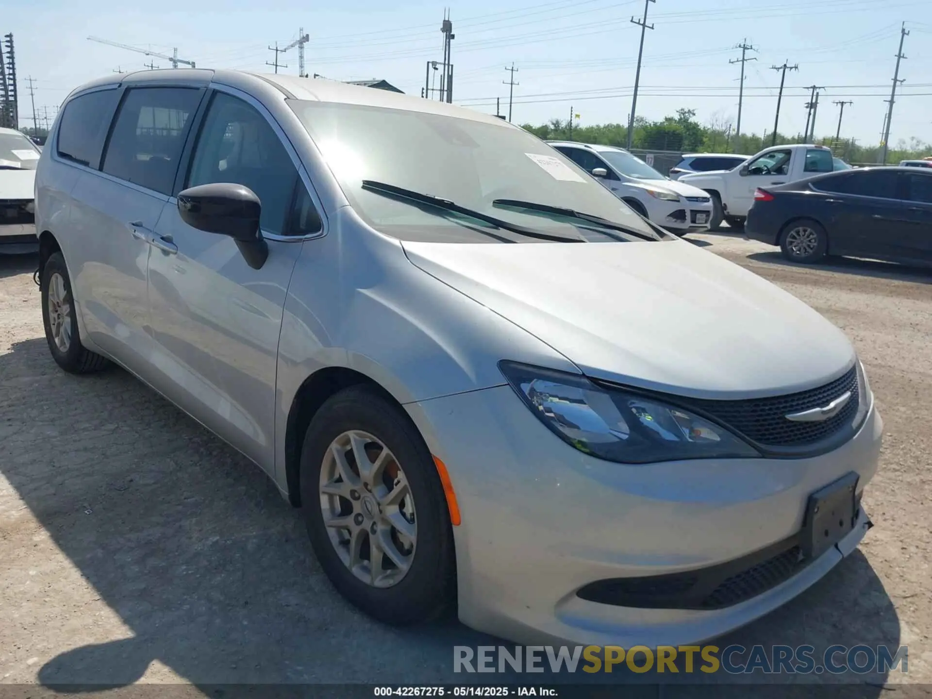 1 Photograph of a damaged car 2C4RC1CG4RR135885 CHRYSLER VOYAGER 2024