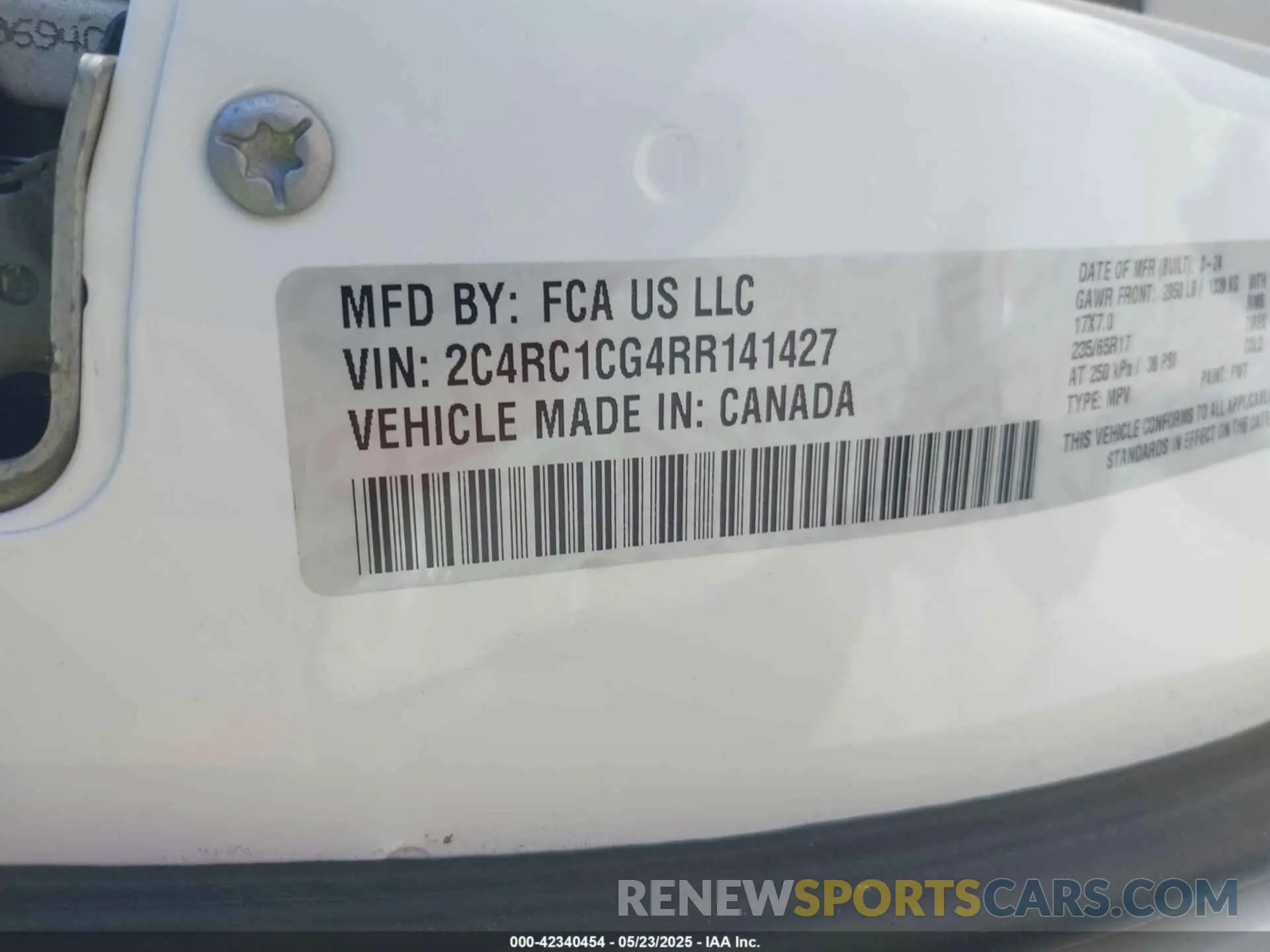 9 Photograph of a damaged car 2C4RC1CG4RR141427 CHRYSLER VOYAGER 2024