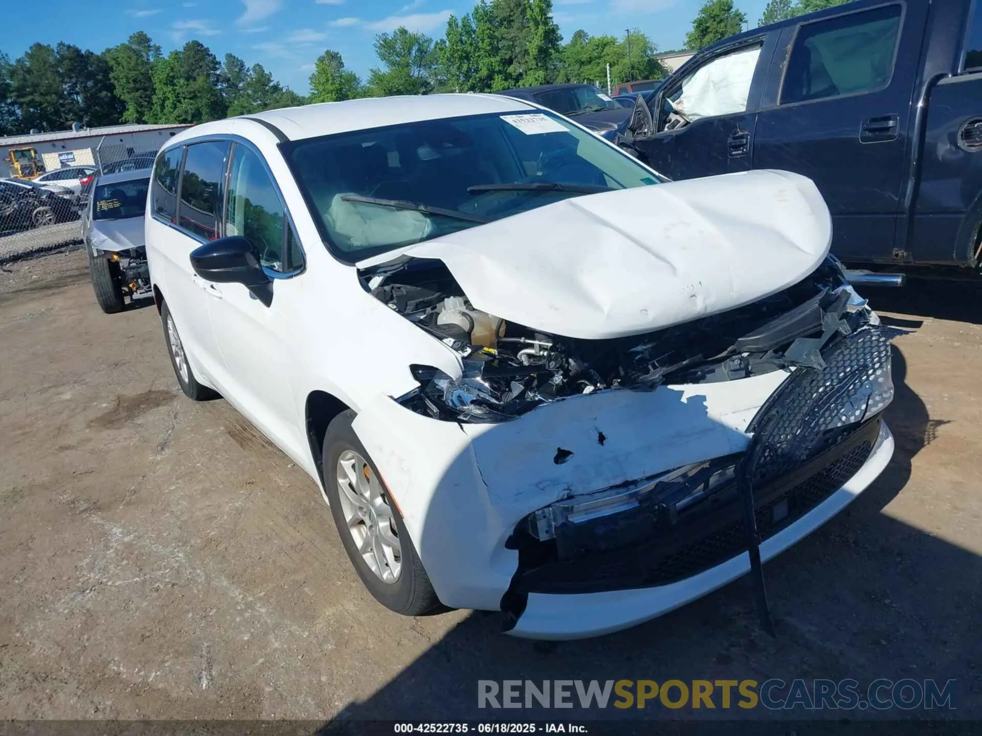 1 Photograph of a damaged car 2C4RC1CG8RR106731 CHRYSLER VOYAGER 2024