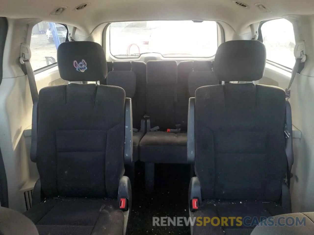 10 Photograph of a damaged car 2C4RDGBG0KR502353 DODGE CARAVAN 2019
