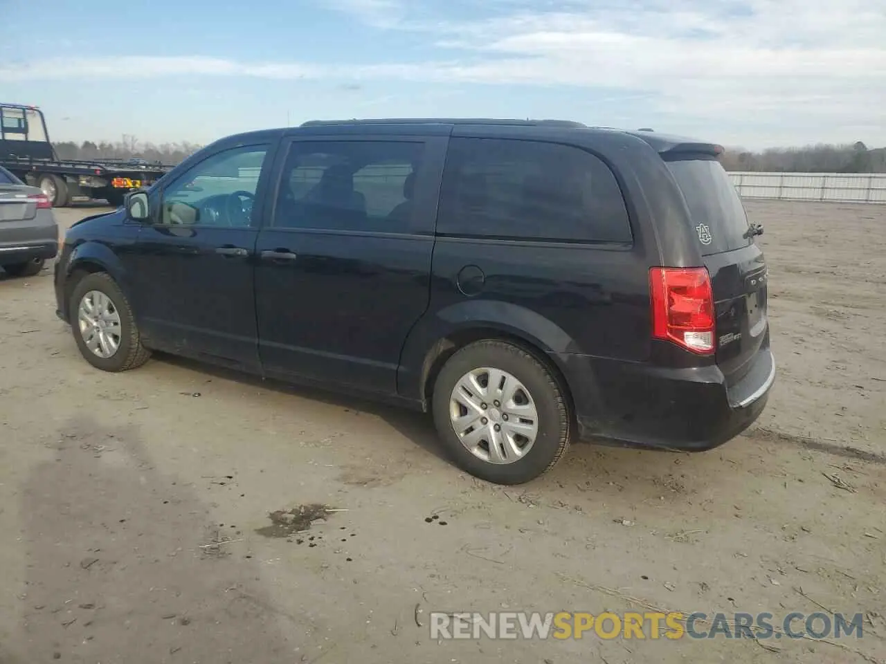 2 Photograph of a damaged car 2C4RDGBG0KR502353 DODGE CARAVAN 2019