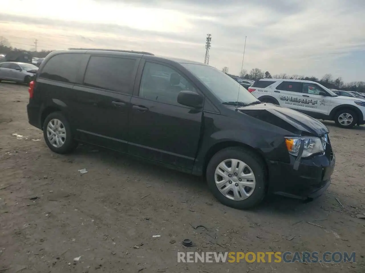 4 Photograph of a damaged car 2C4RDGBG0KR502353 DODGE CARAVAN 2019