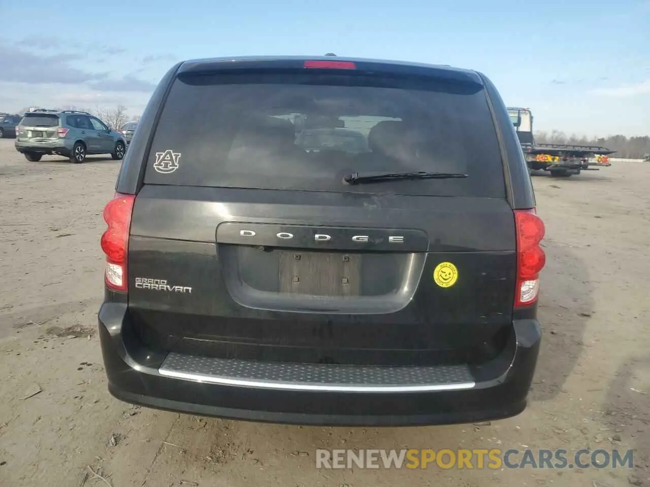 6 Photograph of a damaged car 2C4RDGBG0KR502353 DODGE CARAVAN 2019