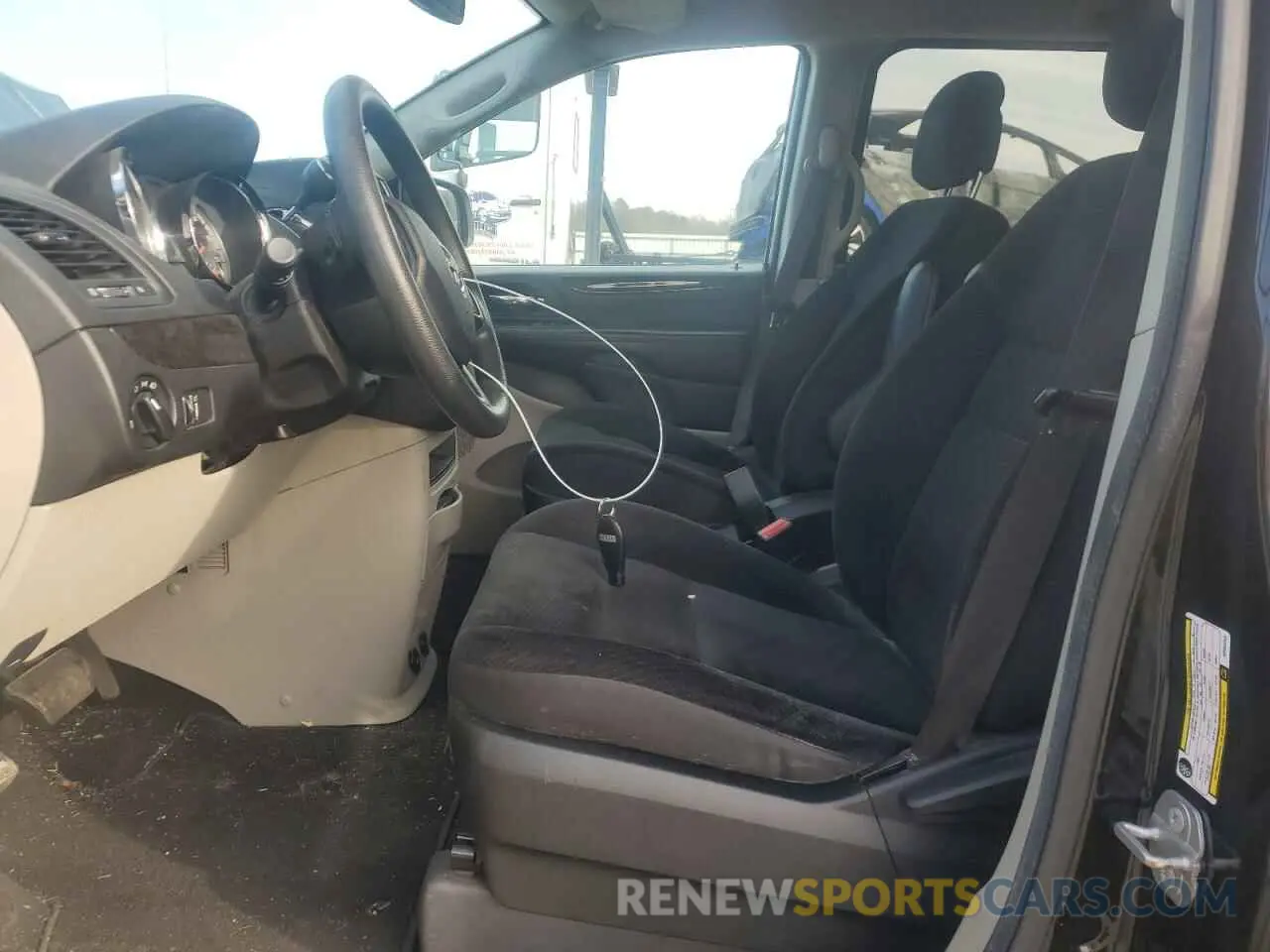 7 Photograph of a damaged car 2C4RDGBG0KR502353 DODGE CARAVAN 2019