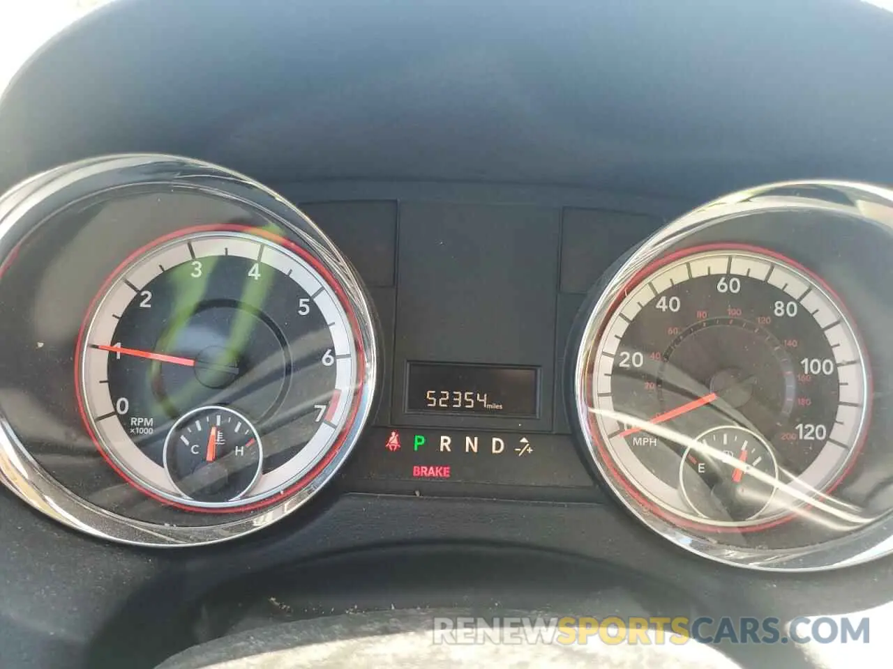 9 Photograph of a damaged car 2C4RDGBG0KR596332 DODGE CARAVAN 2019