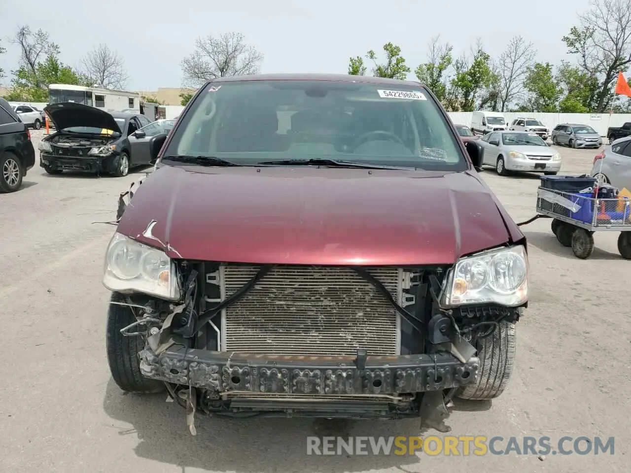5 Photograph of a damaged car 2C4RDGBG0KR608561 DODGE CARAVAN 2019