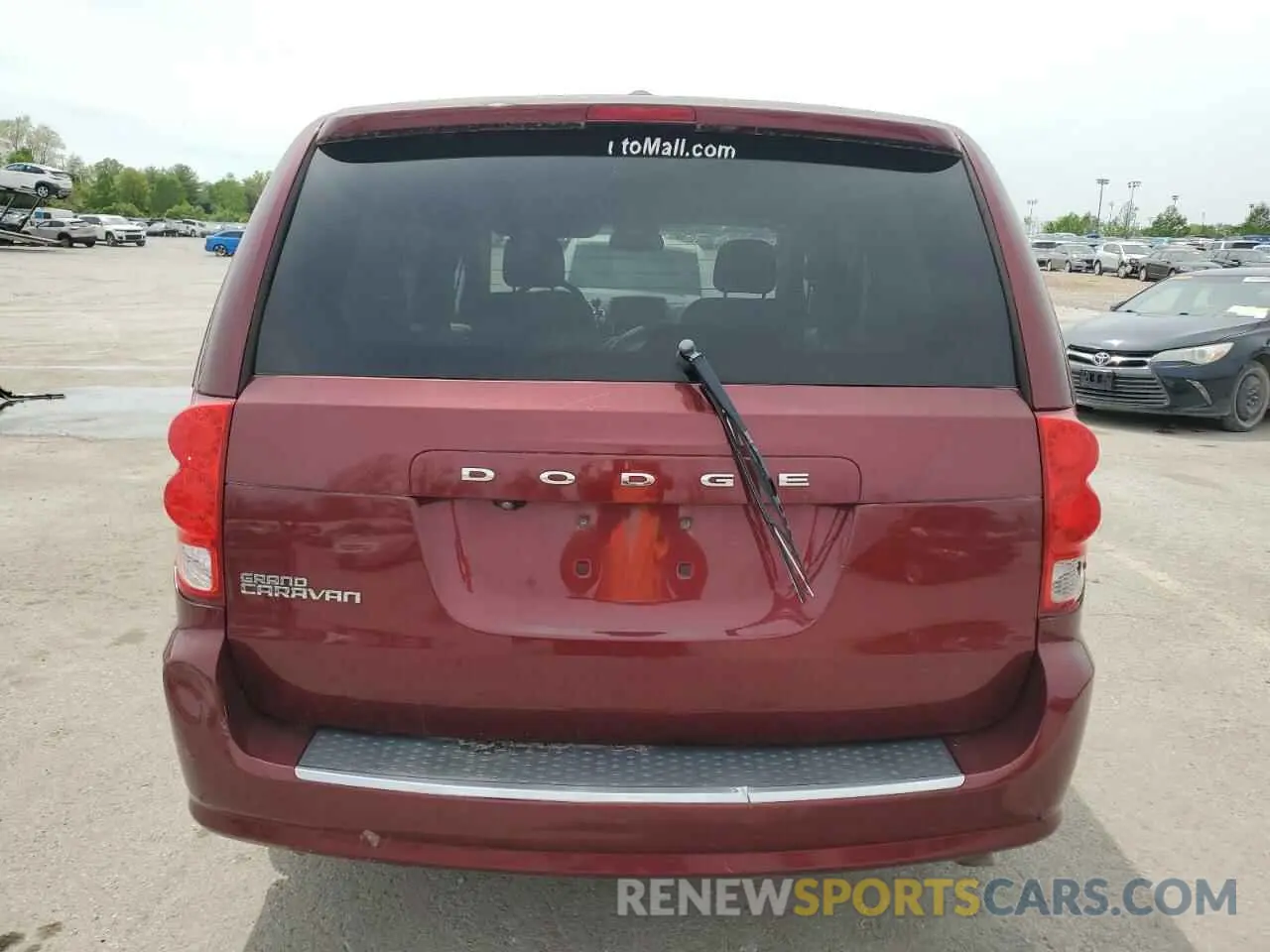 6 Photograph of a damaged car 2C4RDGBG0KR608561 DODGE CARAVAN 2019