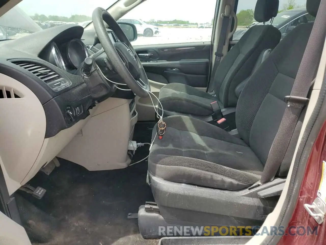 7 Photograph of a damaged car 2C4RDGBG0KR608561 DODGE CARAVAN 2019