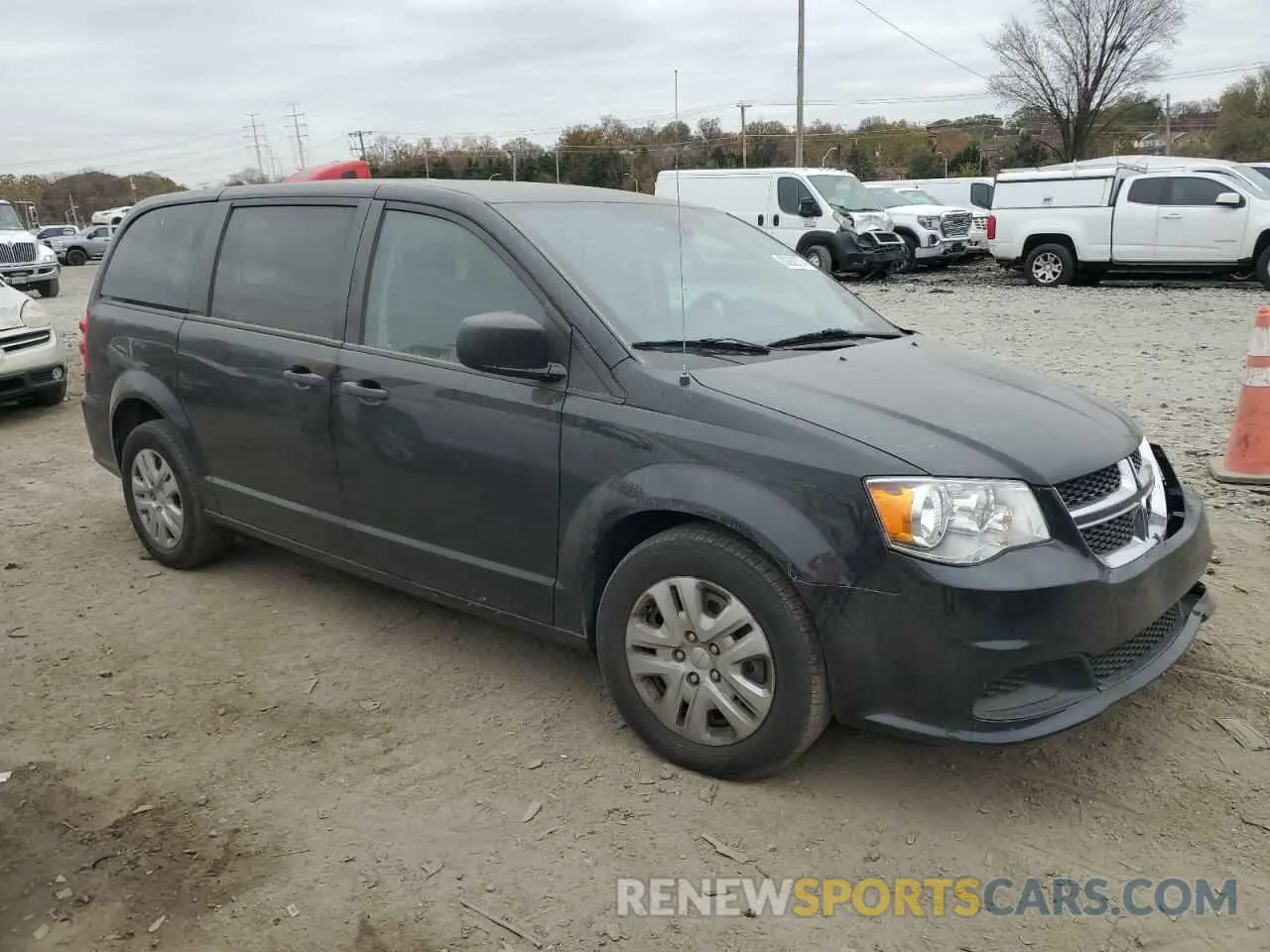 4 Photograph of a damaged car 2C4RDGBG0KR698648 DODGE CARAVAN 2019