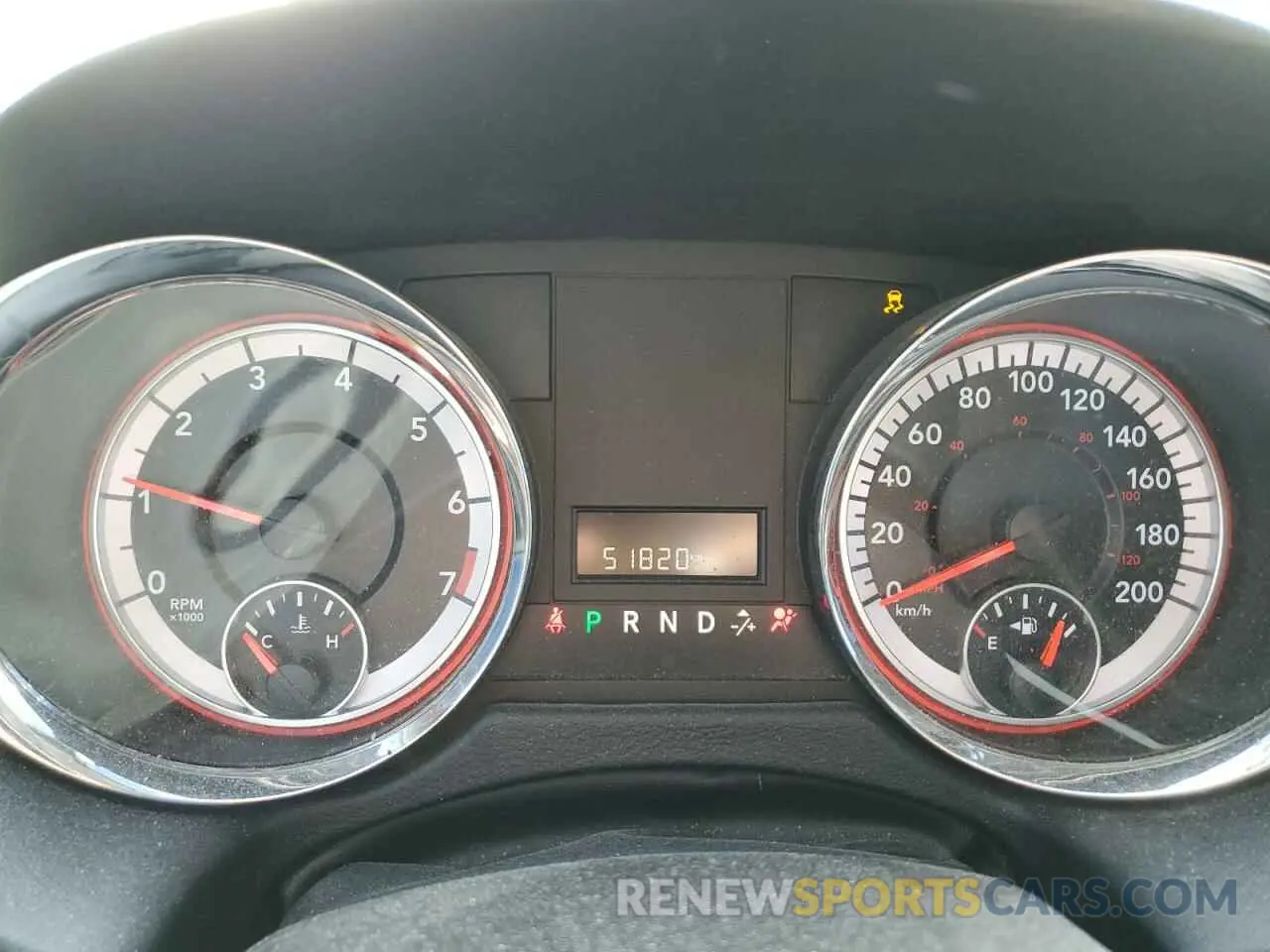 9 Photograph of a damaged car 2C4RDGBG0KR757049 DODGE CARAVAN 2019