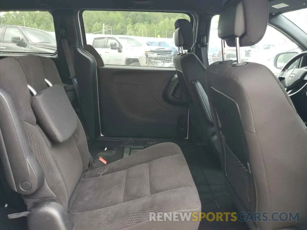 11 Photograph of a damaged car 2C4RDGBG0KR763157 DODGE CARAVAN 2019